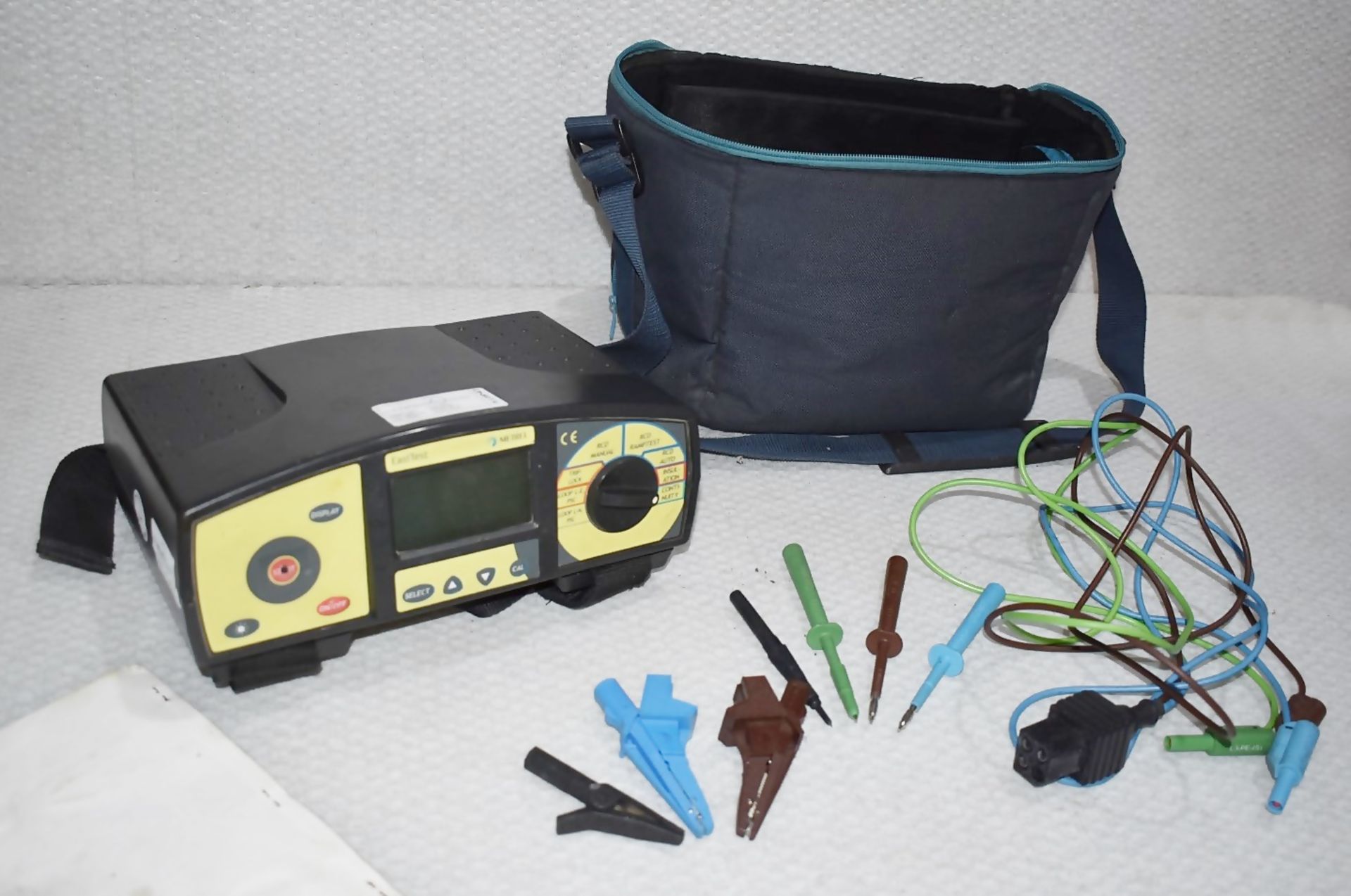 1 x METREL Easitest Multifunctional Portable Electrical Tester With Carry Case - Ref: DS7500 ALT - - Image 6 of 8