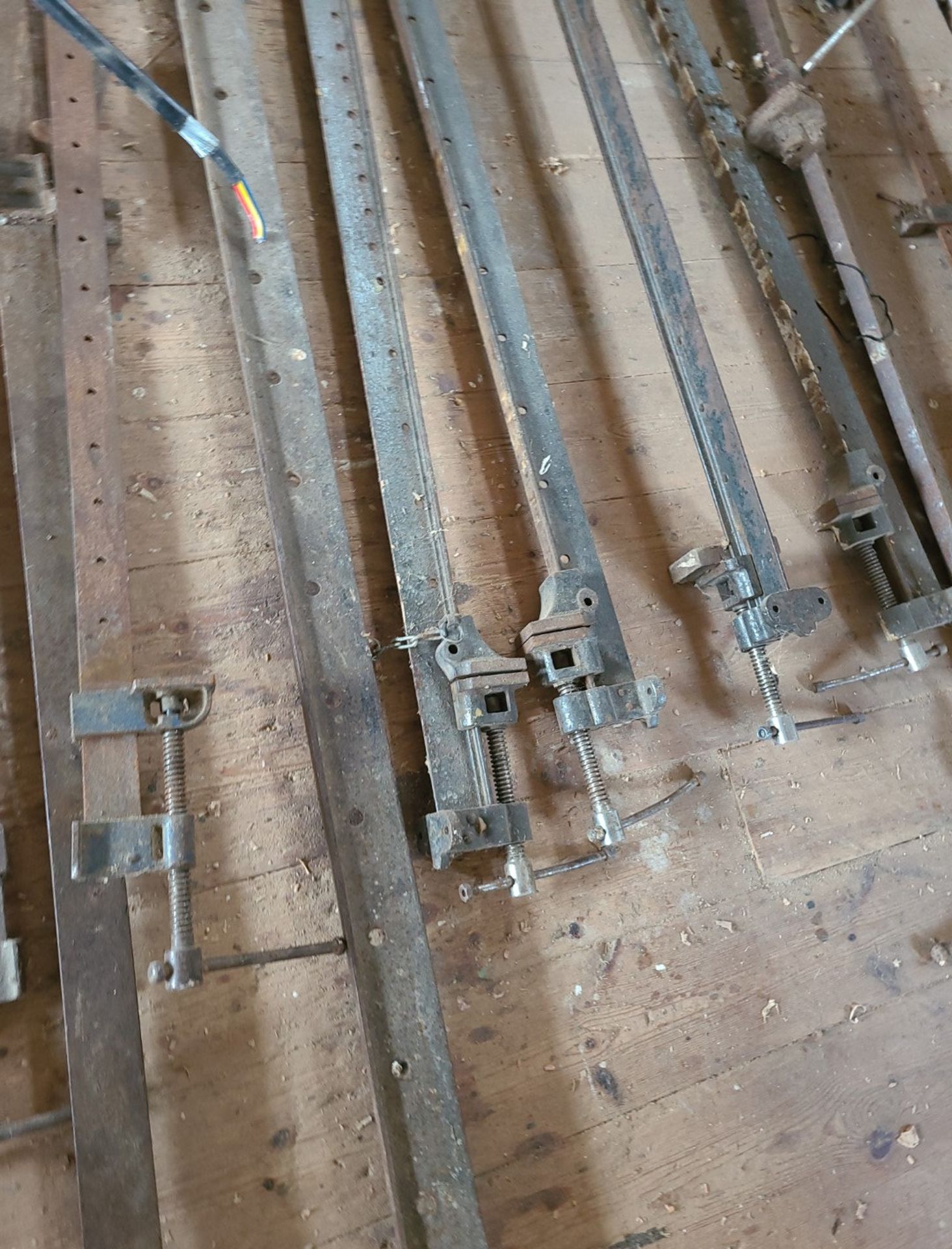 Collection Of Long Metal Clamps - Ref: - CL846 - Location: Oxford OX2This lot is from a recently - Image 3 of 7