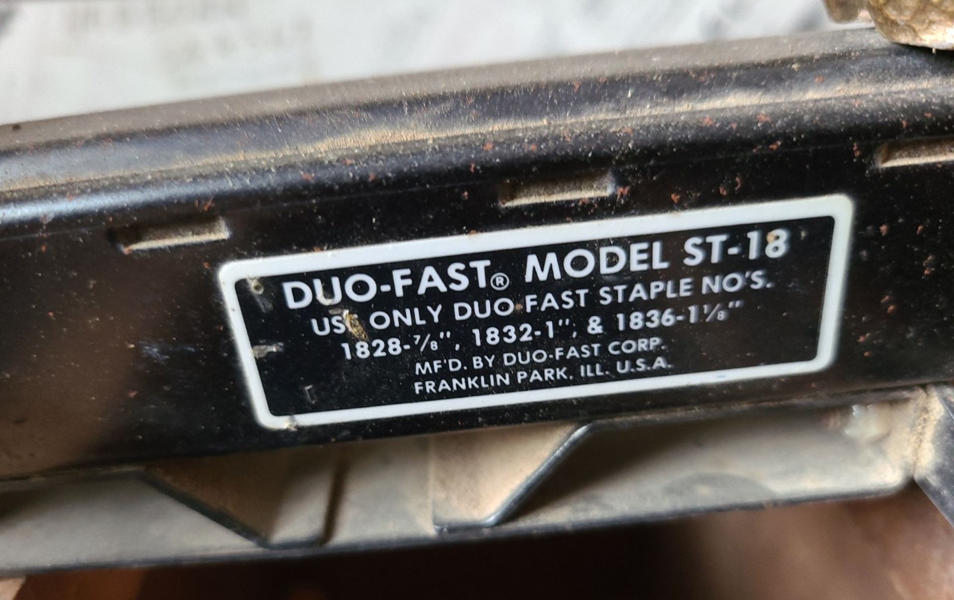 1 x Duo-Fast Model St-18 Floor Stapler - Ref: CNT193 - CL846 - Location: Oxford OX2This lot is - Image 2 of 4