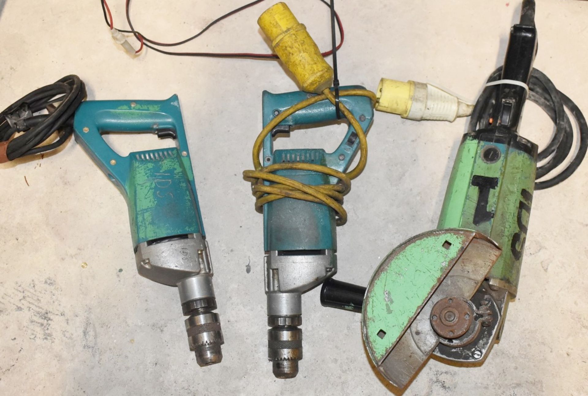 3 x Power Tools Including Angle Grinder and Drills - 110v and 240v - Image 2 of 2