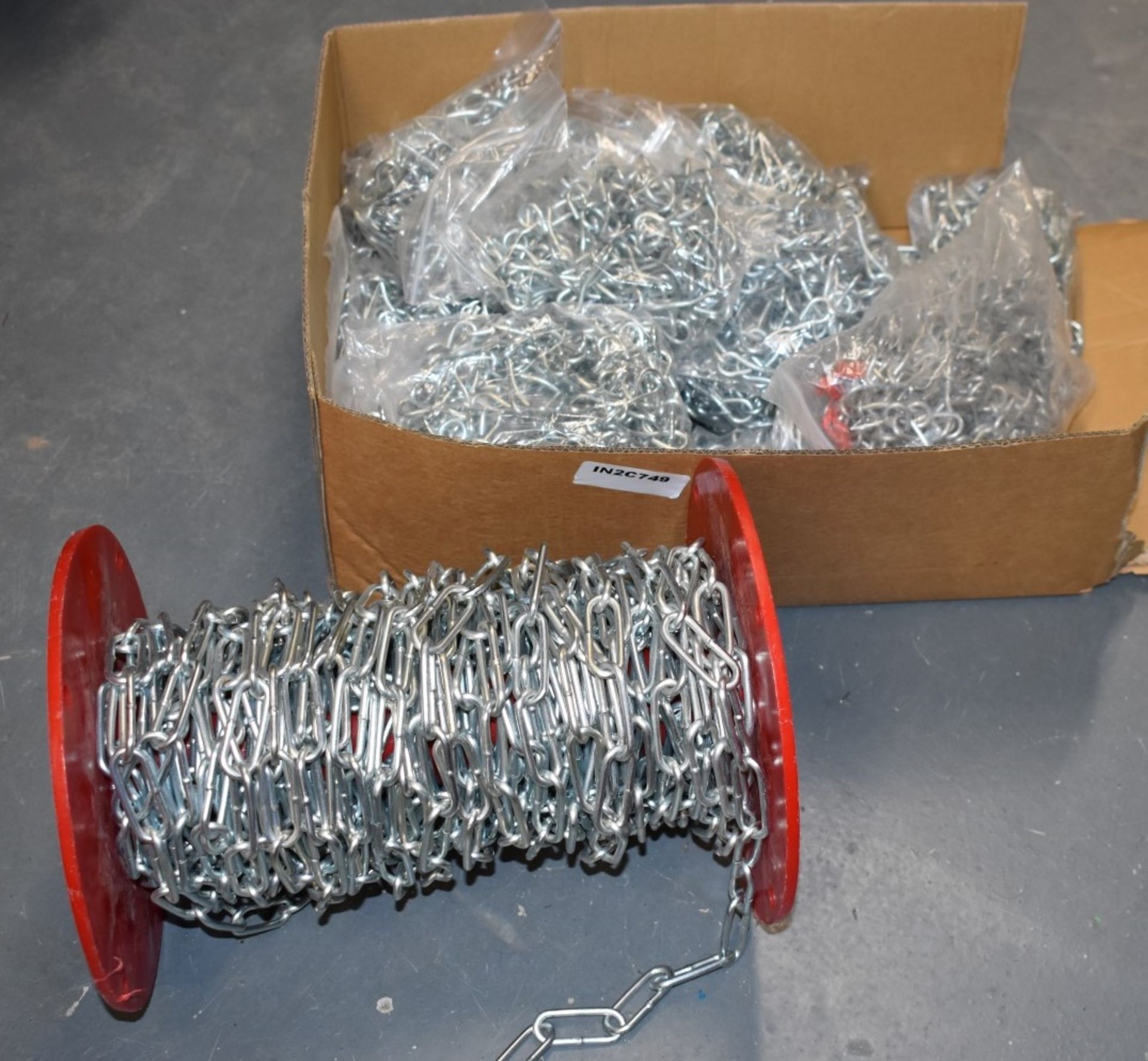 1 x Assorted Lot of Link Chain - Includes 175' Link Chain Reel, 20 Bags of Chain and Box of Chain - Image 7 of 9