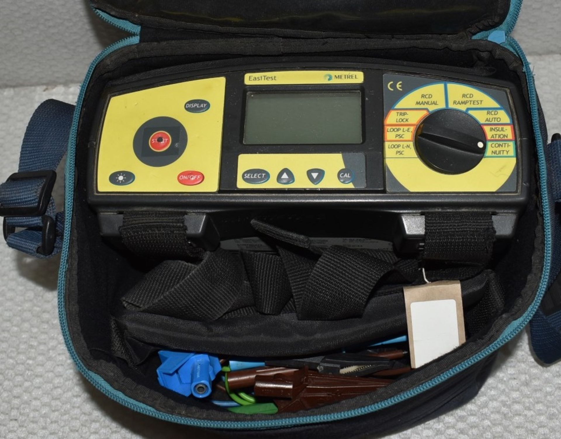 1 x METREL Easitest Multifunctional Portable Electrical Tester With Carry Case - Ref: DS7500 ALT - - Image 8 of 8