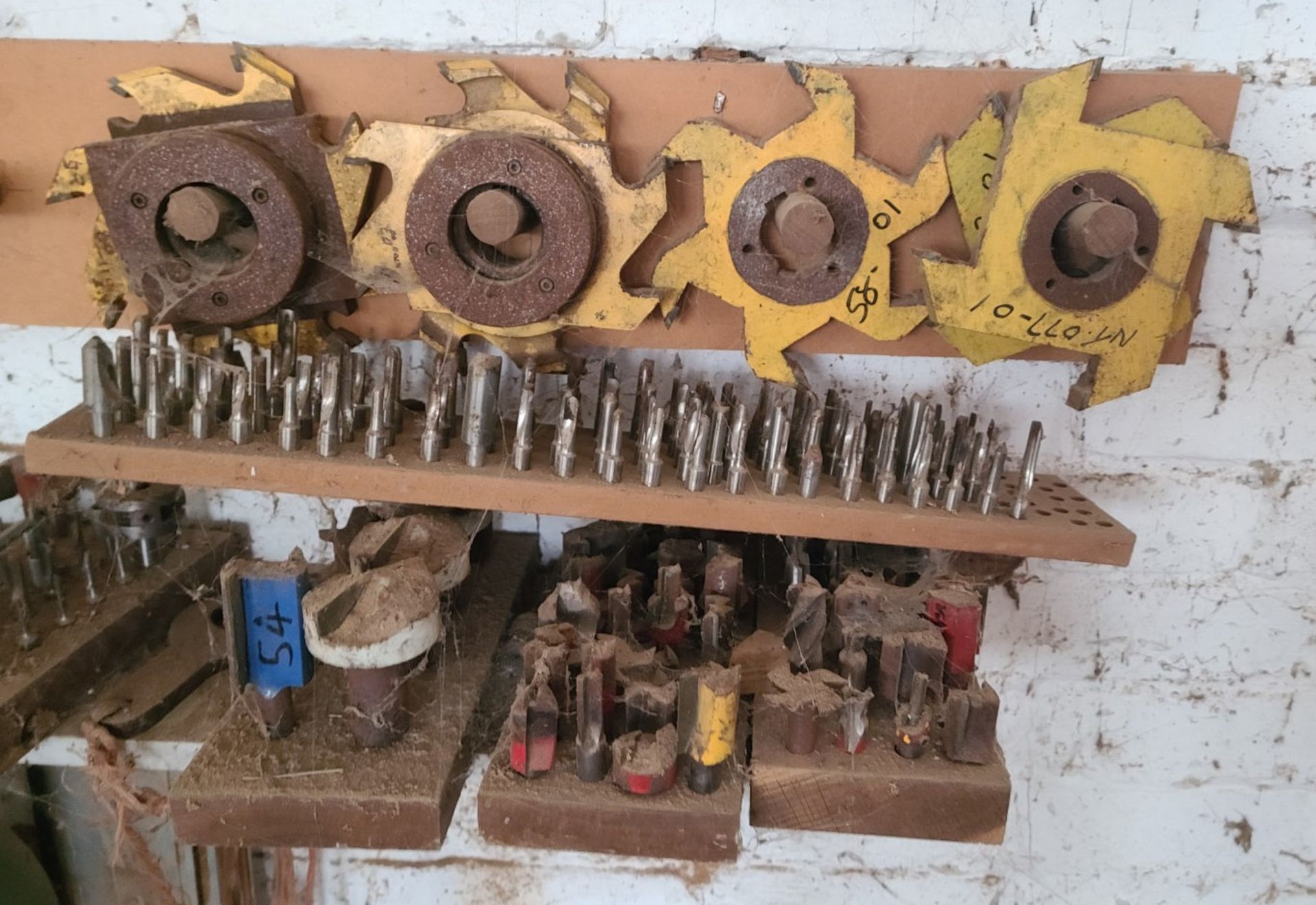 Assorted Cutting Blades And Drill Bits - Ref: - CL846 - Location: Oxford OX2This lot is from a - Image 4 of 6