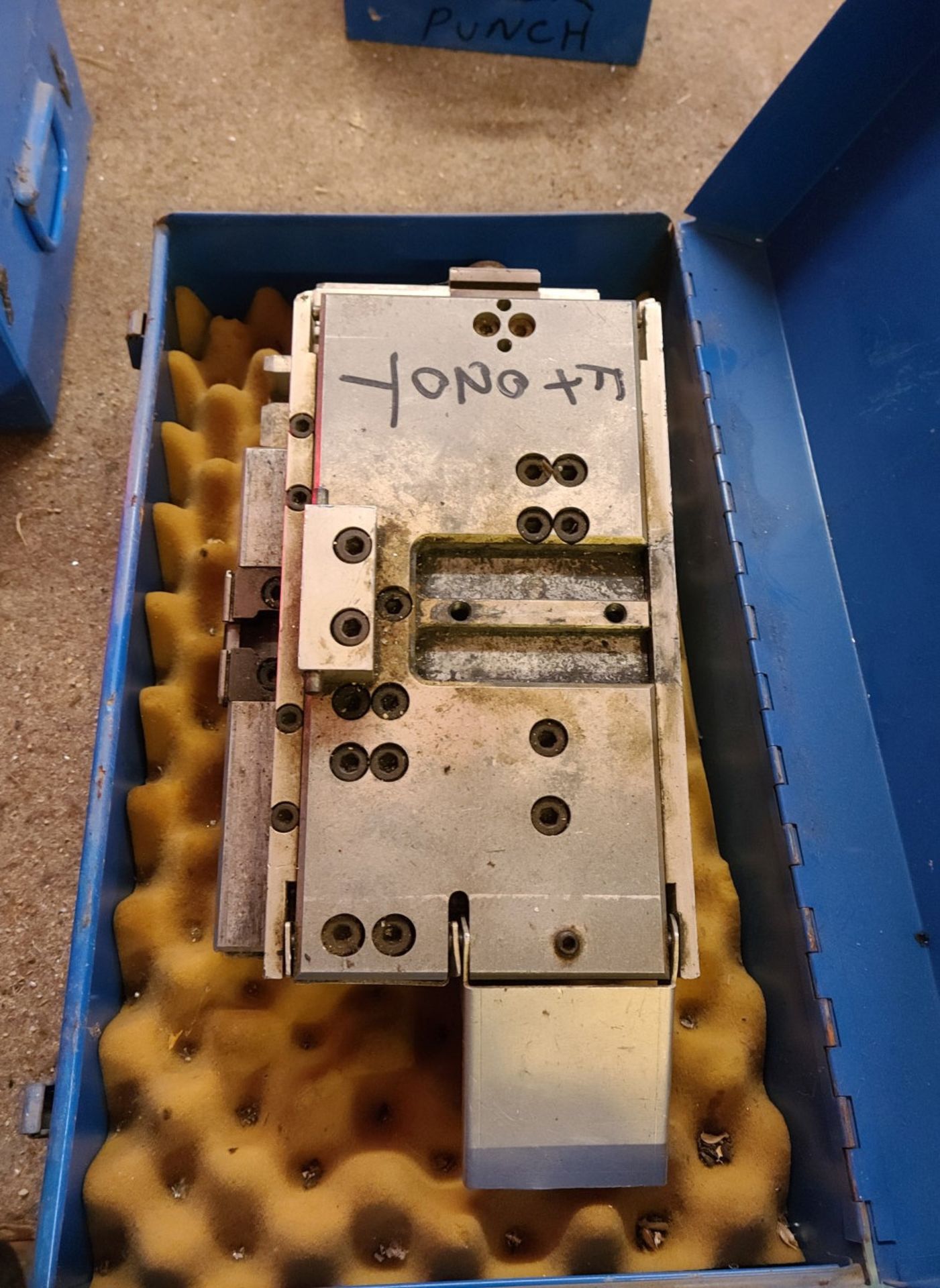 1 x Alcan 2700 R02 Press + Dies - Ref: CNT127 - CL846 - Location: Oxford OX2 - Image 6 of 16