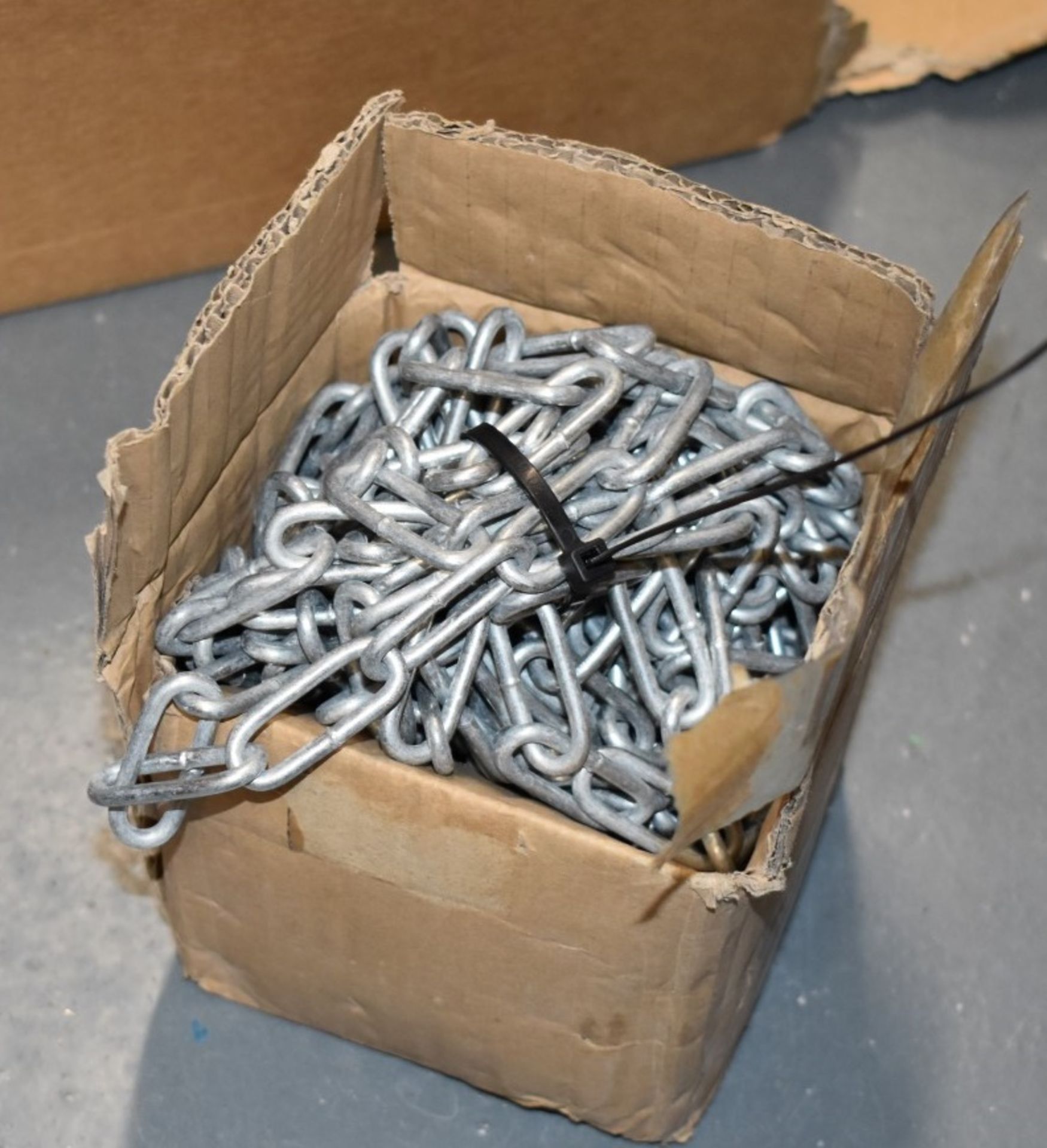 1 x Assorted Lot of Link Chain - Includes 175' Link Chain Reel, 20 Bags of Chain and Box of Chain - Image 5 of 9