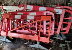 Plastic Construction Barriers X 7 - Ref: CNT172 - CL846 - Location: Oxford OX2This lot is from a