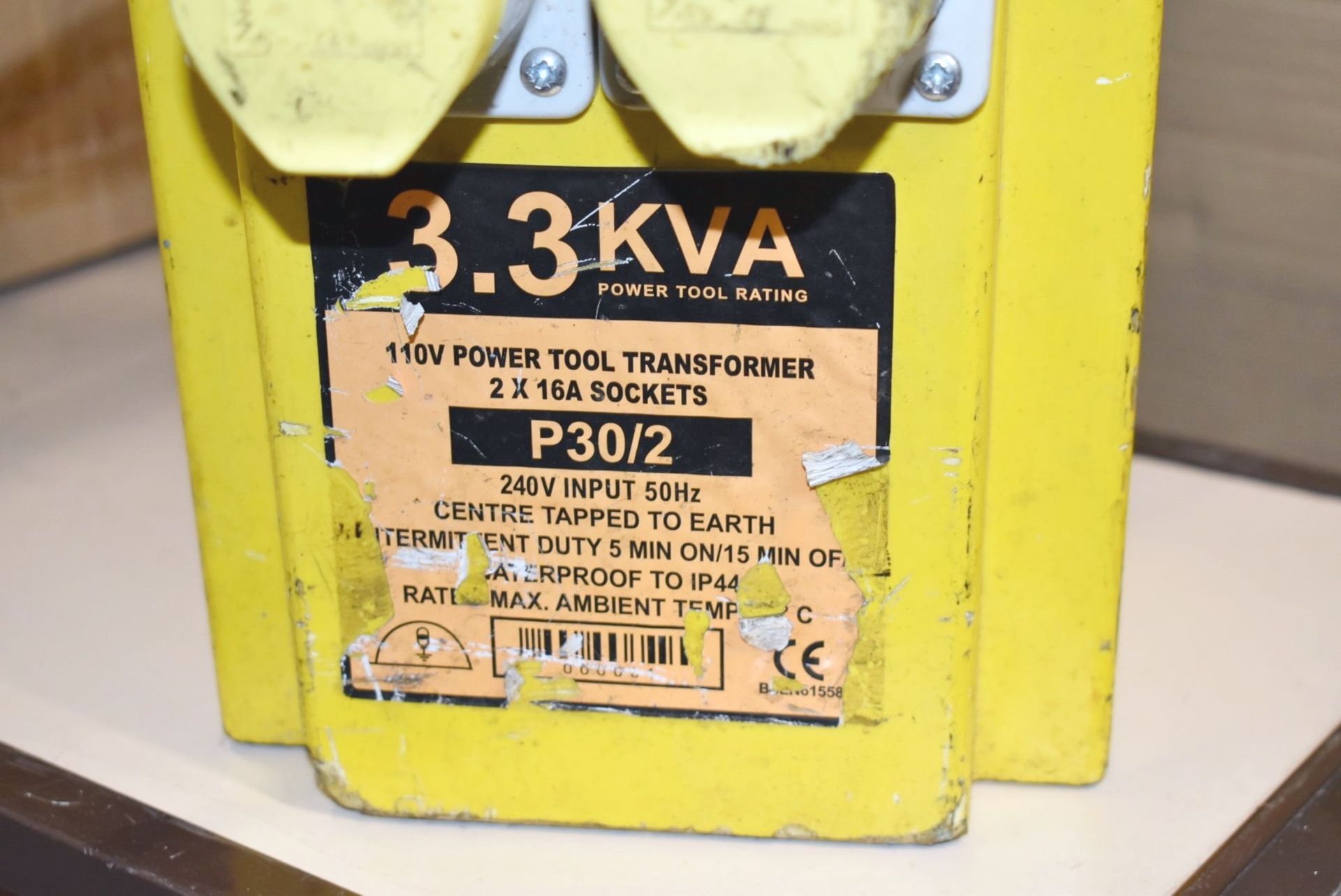 1 x Site Transformer For 110v Tools and Lighting - 3.3kva - 2 x 16A Sockets - 240v to 110v - Image 4 of 4