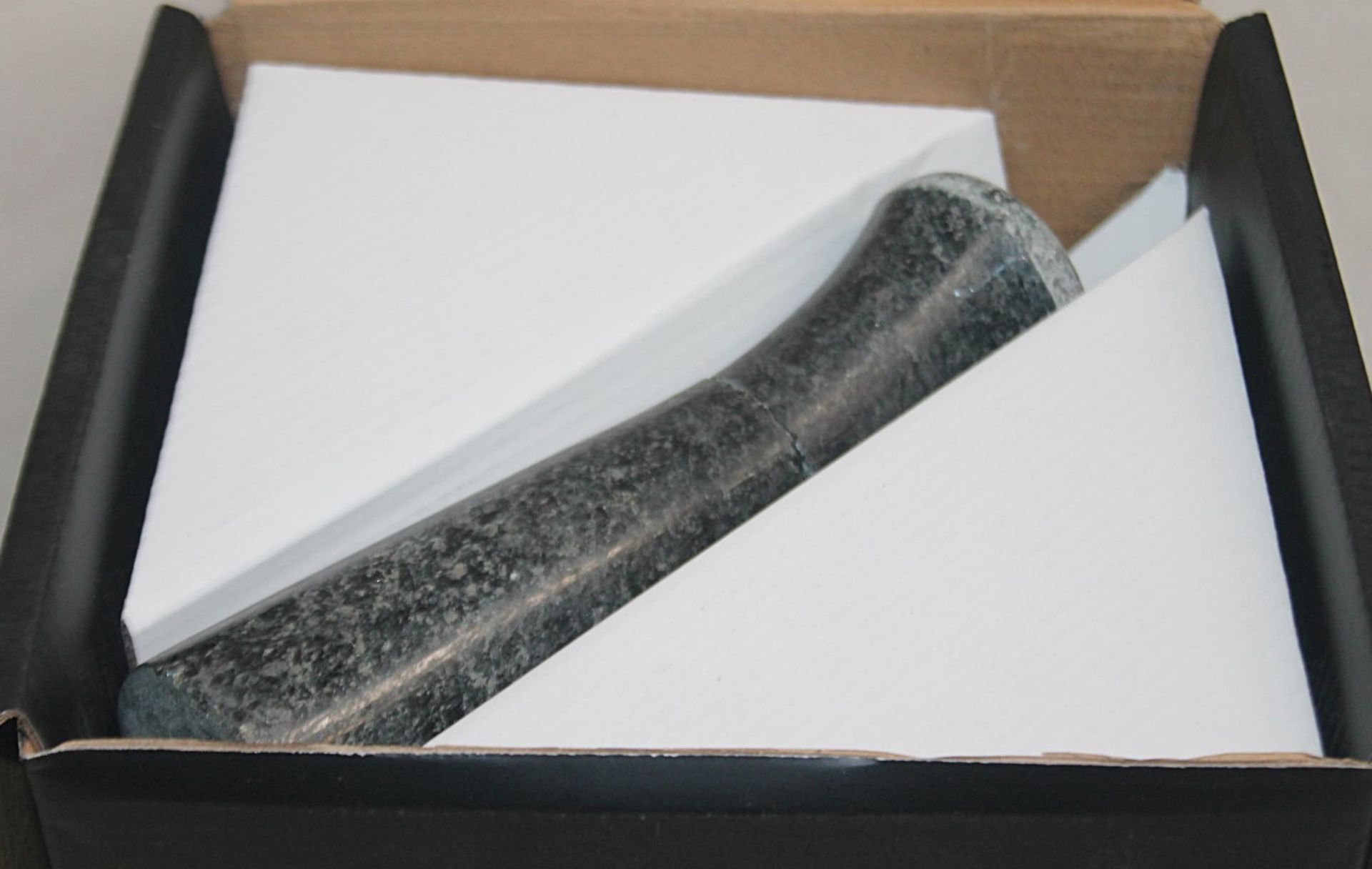 1 x COLE & MASON Granite Pestle & Mortar 18cm, Black - Unused Boxed Stock - Ref: 3310048/HAS2103/ - Image 3 of 8