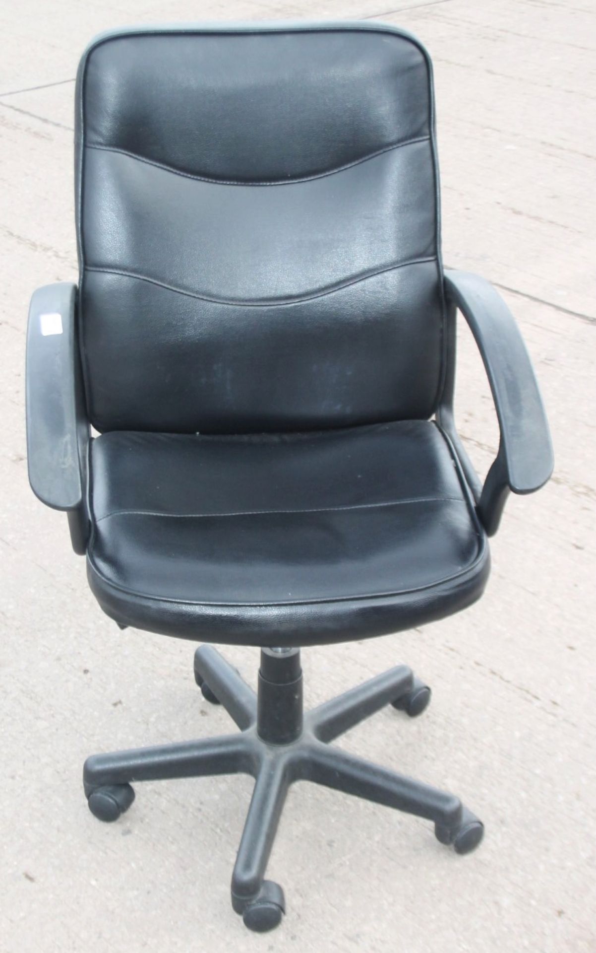 4 x Assorted Office Chairs On Castors - Models Vary - Recently Relocated From An Exclusive
