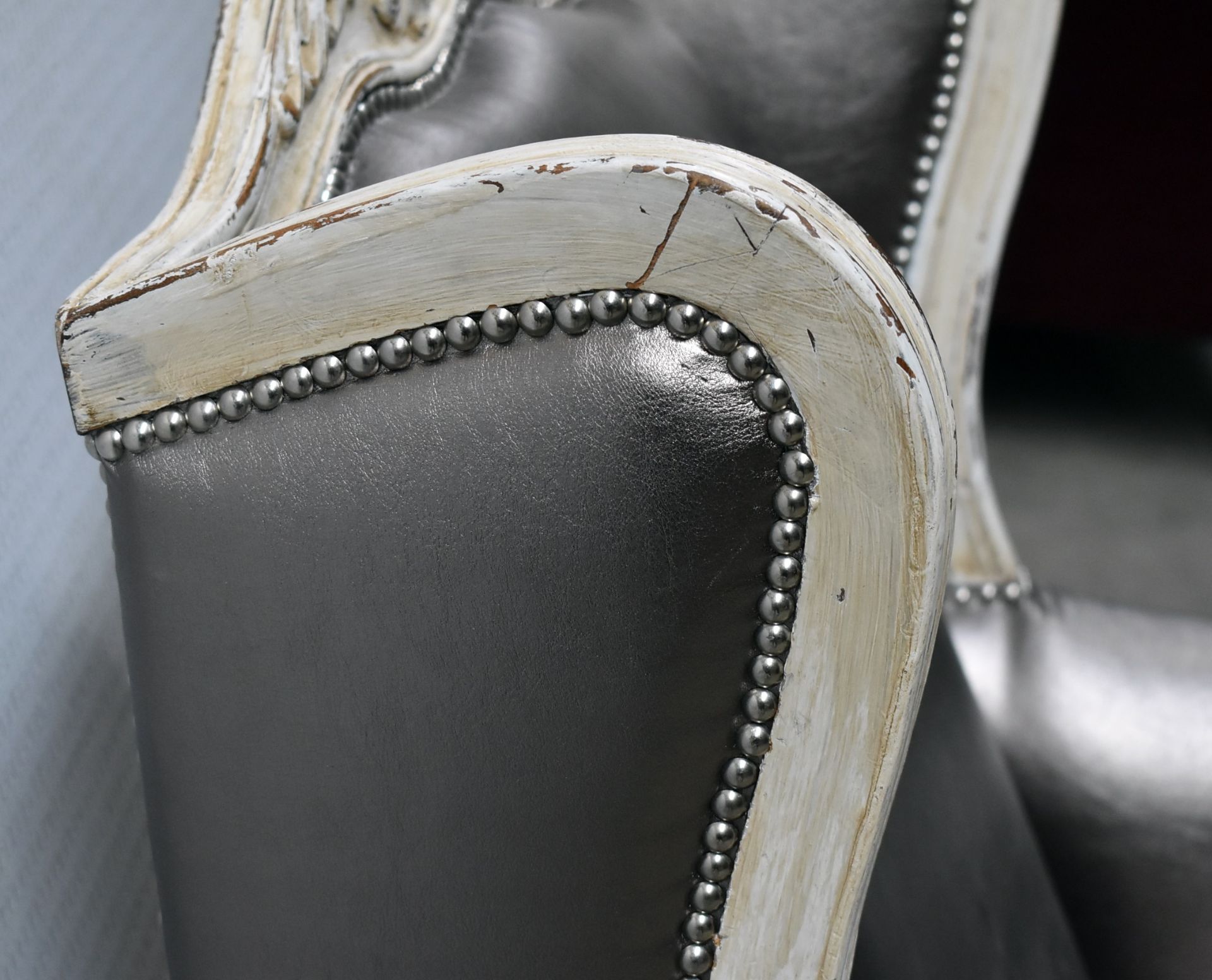 1 x Baroque Armchair In Silver Leather High Back Carved Leaf Detailing, Studded & Matching Ottoman - Image 2 of 10