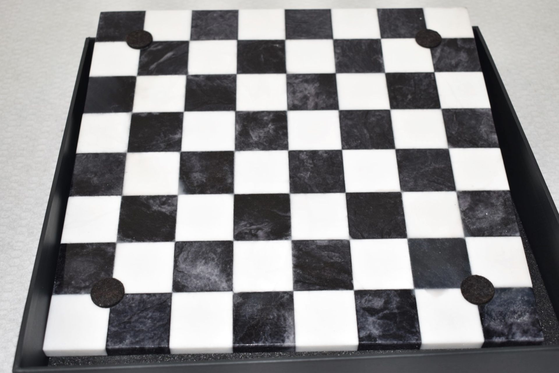 1 x PURLING Luxury Italian Chess Set In Black And White Alabaster Stone - Original Price £950.00 * - Image 7 of 15