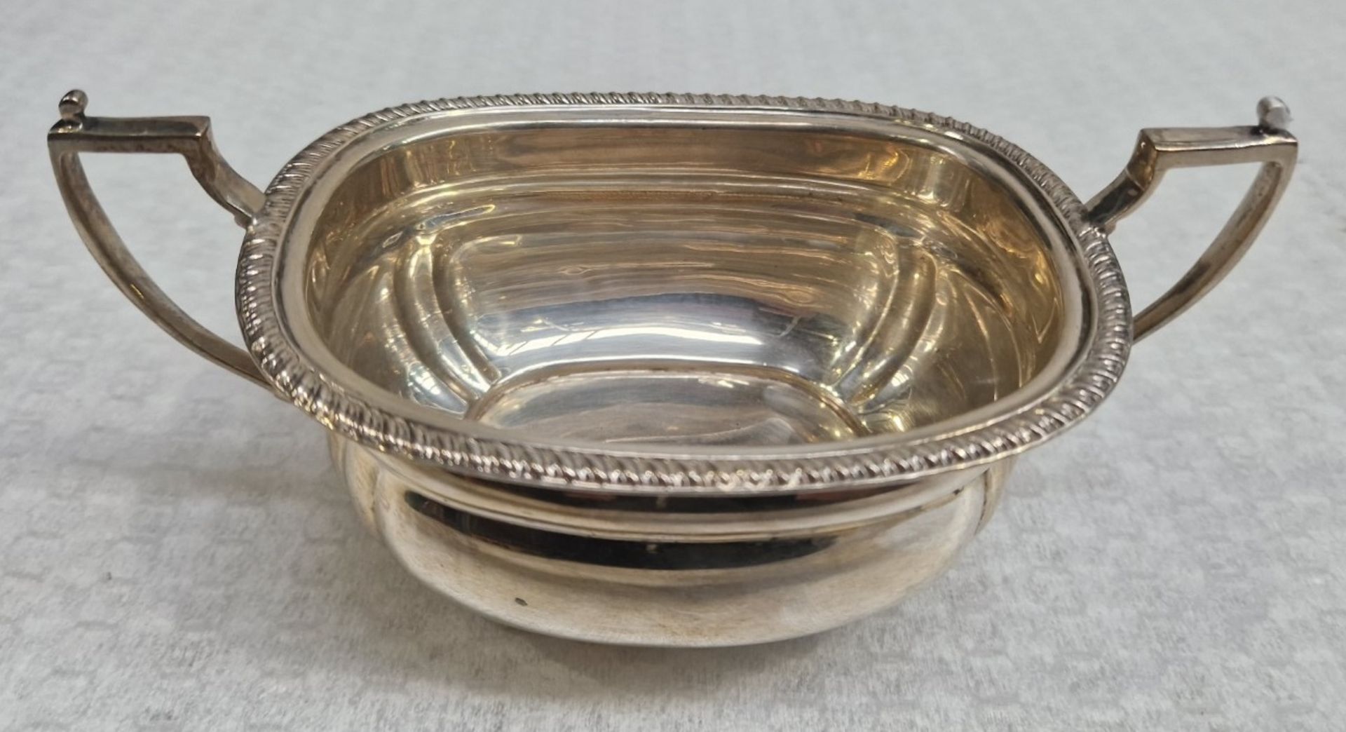 1 x 19th Century Silver Oval Bowl With Gadrooned Lip And Ball Feet - Image 3 of 4