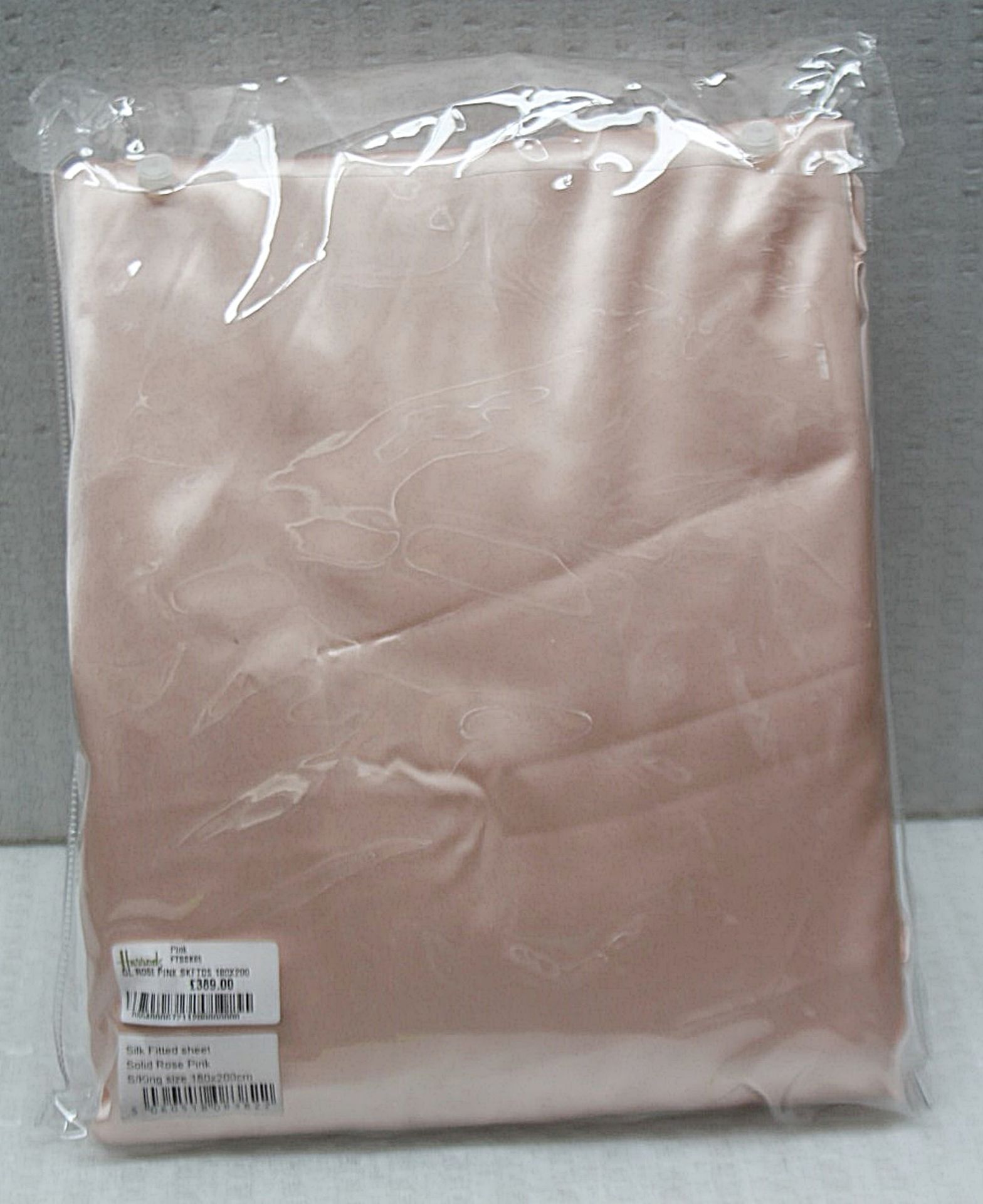 1 x GINGERLILY Luxury Silk Super King Fitted Sheet In Rose Pink - 180x200 - Original Price £389.00 - Image 3 of 5