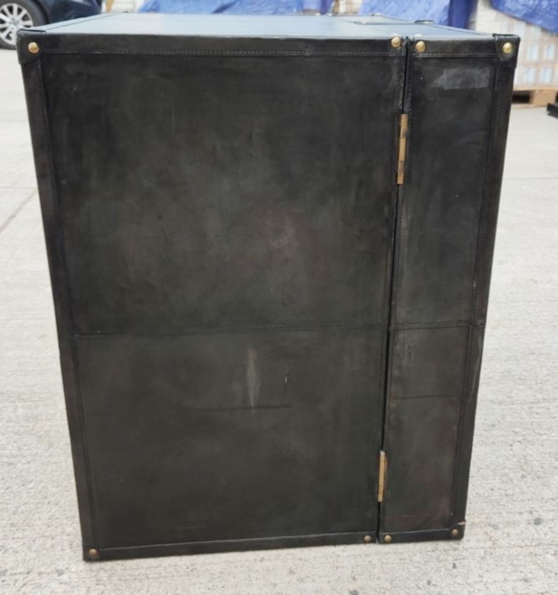 1 x Opulent Leather Upholstered 2-Door Cocktail Cabinet In A Dark Stain - Image 8 of 14