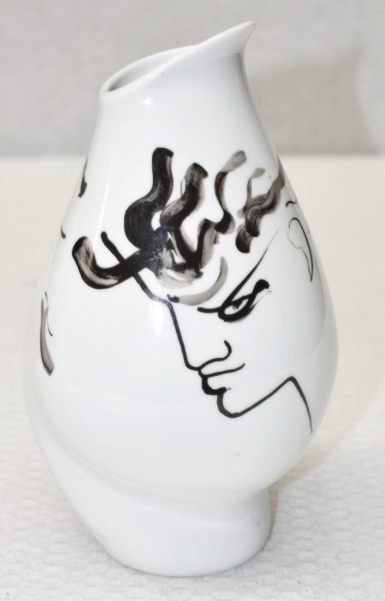 1 x JEAN COCTEAU / ROSENTHAL 'Tetes Face' Sculptural Glazed Porcelain Art Vase, 22cm - Circa 1970 - Image 5 of 10