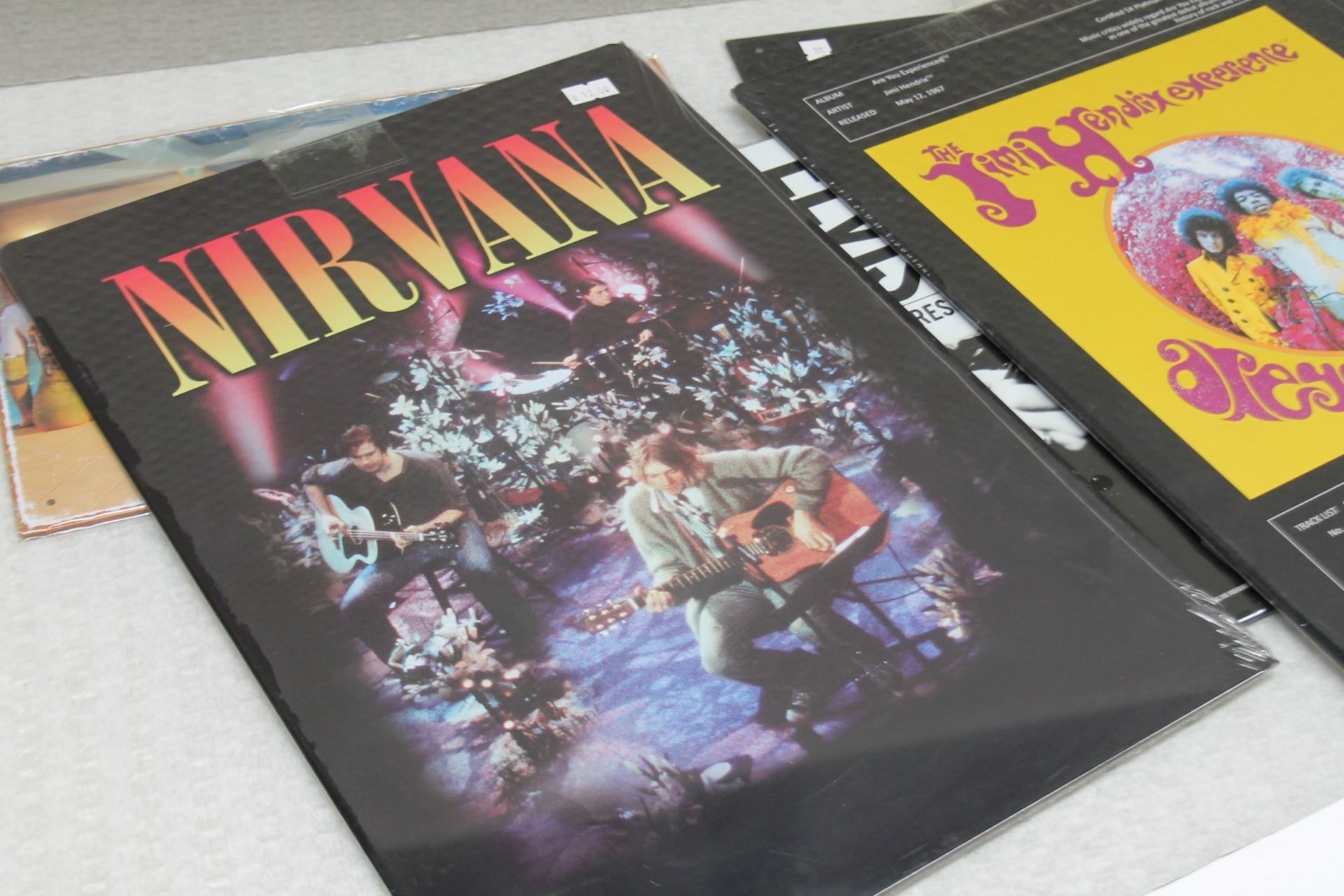 8 x Pieces of Rock n Roll Metal Wall Art - Size: 29x20cm & 40x28cm - Features Nirvana, Elvis, - Image 7 of 11