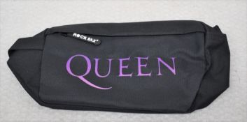 1 x Queen Travellers Wash Bag by Rock Sax - Officially Licensed Merchandise - New & Unused - Ref: