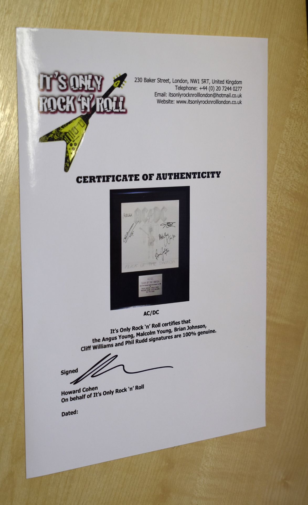 1 x Authentic AC/DC Autographs With COA - Flick of The Switch Album Cover Signed By Dave Evans, - Image 12 of 14