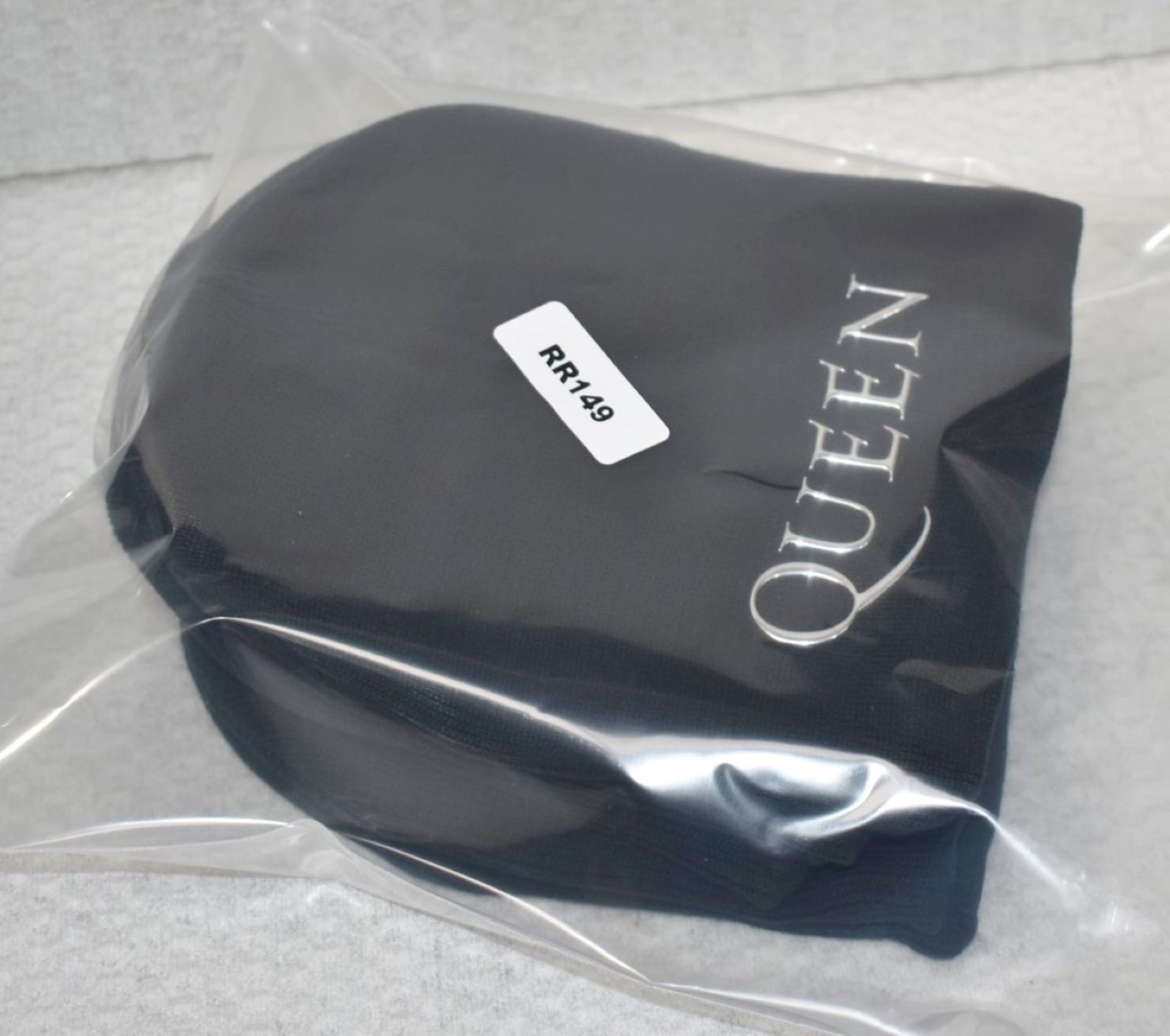 6 x Queen Unisex Beanie Hats - Officially Licensed Merchandise - New With Tags - RRP £108 - Ref: - Image 6 of 6