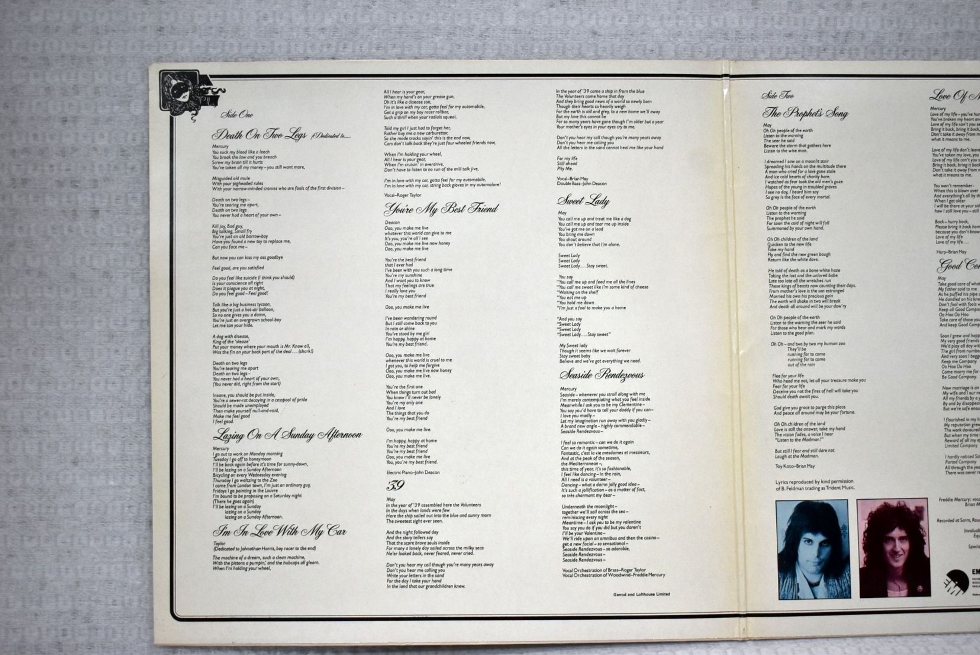 1 x QUEEN A Night At The Opera LP by EMI Records 1975 2 Sided 12 Inch Vinyl with Lyrics - Ref: - Image 9 of 21