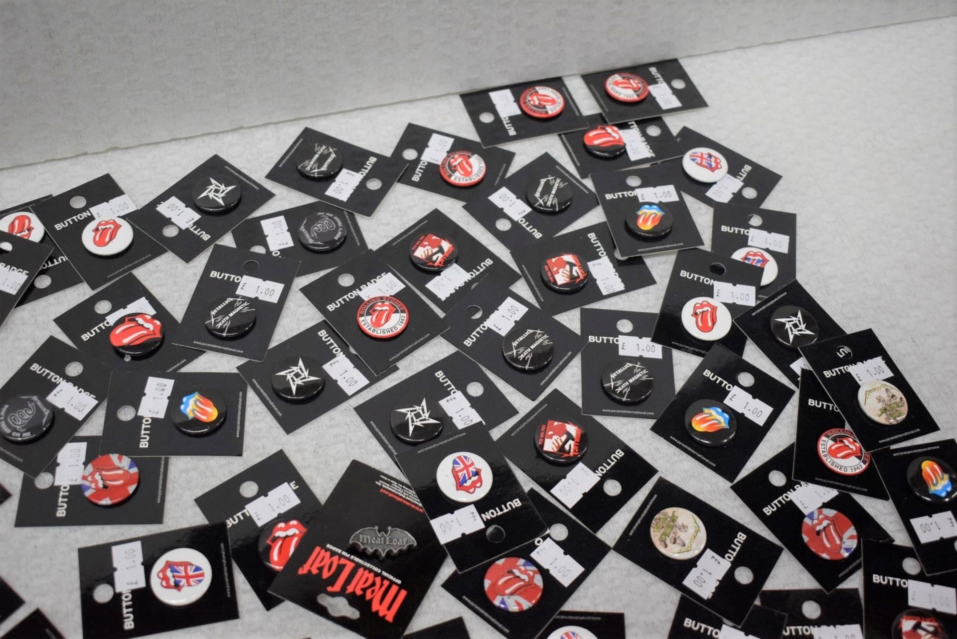 Approx 100 x Rock n Roll Button Badges By Pyramid - Various Bands Included - Officially Licensed - Image 4 of 6