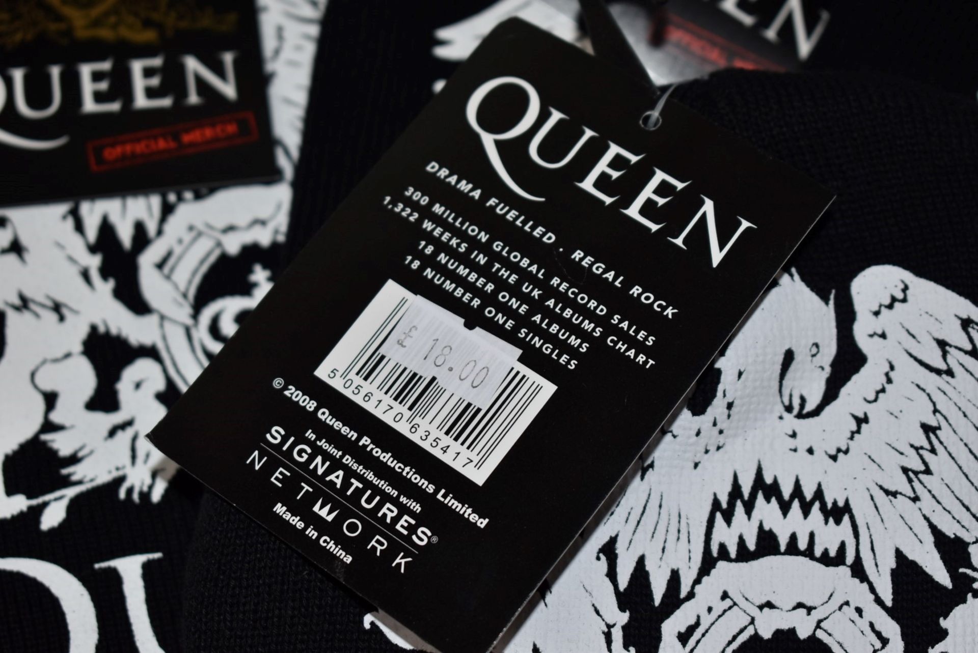 6 x Queen Unisex Beanie Hats - Officially Licensed Merchandise - New With Tags - RRP £108 - Ref: - Image 5 of 6