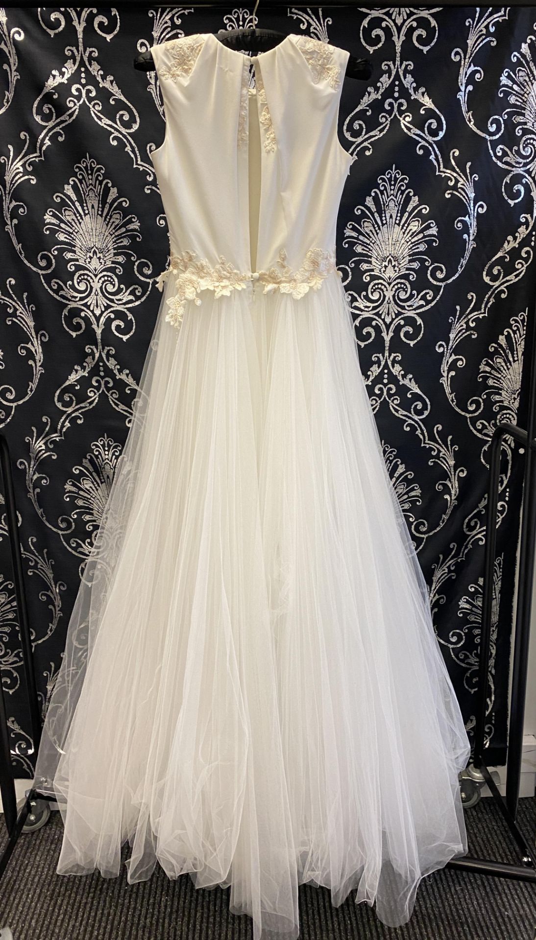 1 x DAVID FIELDEN '8816' Jewel Neck Full Skirted Designer Wedding Dress RRP £2,850 UK 12 - Image 2 of 9