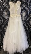1 x DAVID FIELDEN '8816' Jewel Neck Full Skirted Designer Wedding Dress RRP £2,850 UK 12