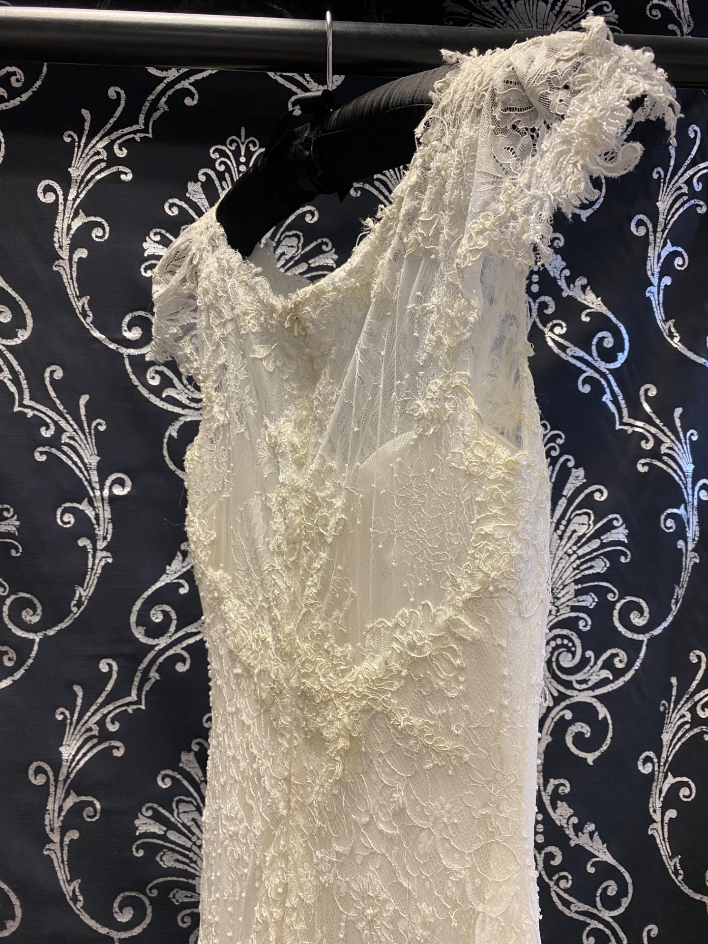 1 x LUSAN MANDONGUS Lace And Beaded Designer Wedding Dress Bridal Gown RRP £1,200 UK 12 - Image 3 of 12