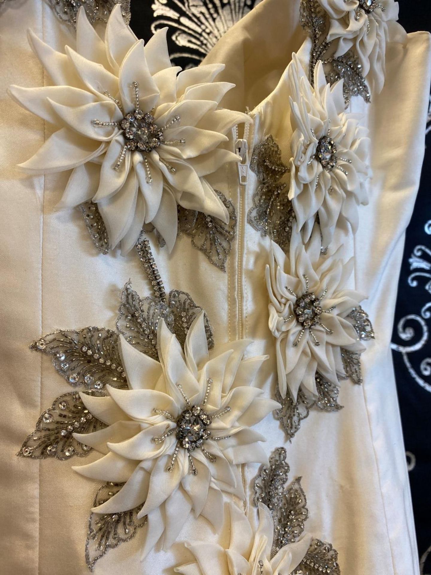 1 x ALAN HANNAH 'Electra' Stunning Fishtail Designer Wedding Dress RRP £2,330 UK 12 - Image 8 of 11