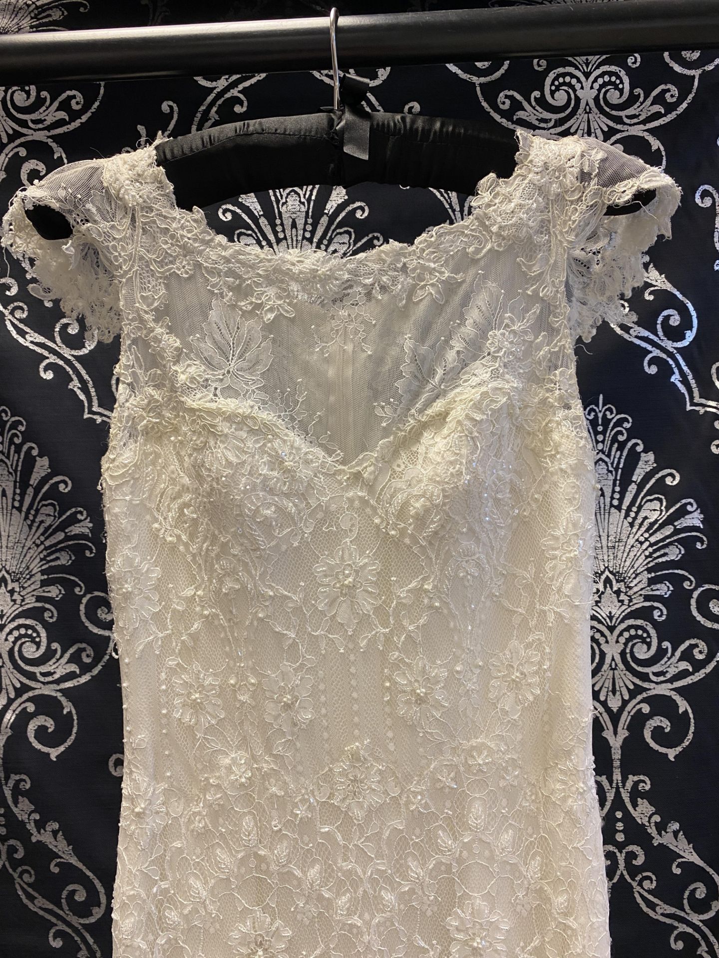 1 x LUSAN MANDONGUS Lace And Beaded Designer Wedding Dress Bridal Gown RRP £1,200 UK 12 - Image 4 of 12