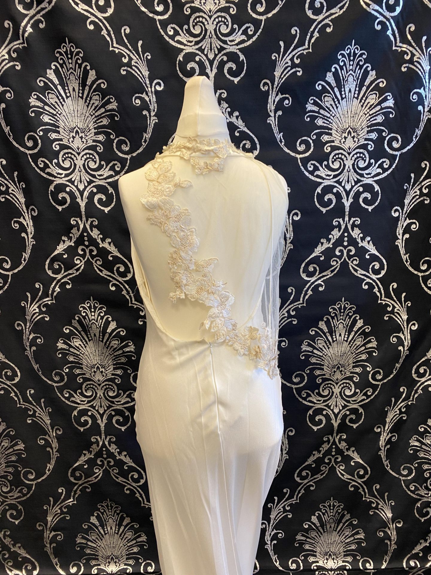 1 x DAVID FIELDEN '8813' Elegant High Neck Biased Cut Designer Wedding Dress RRP £2,440 UK14 - Image 9 of 11