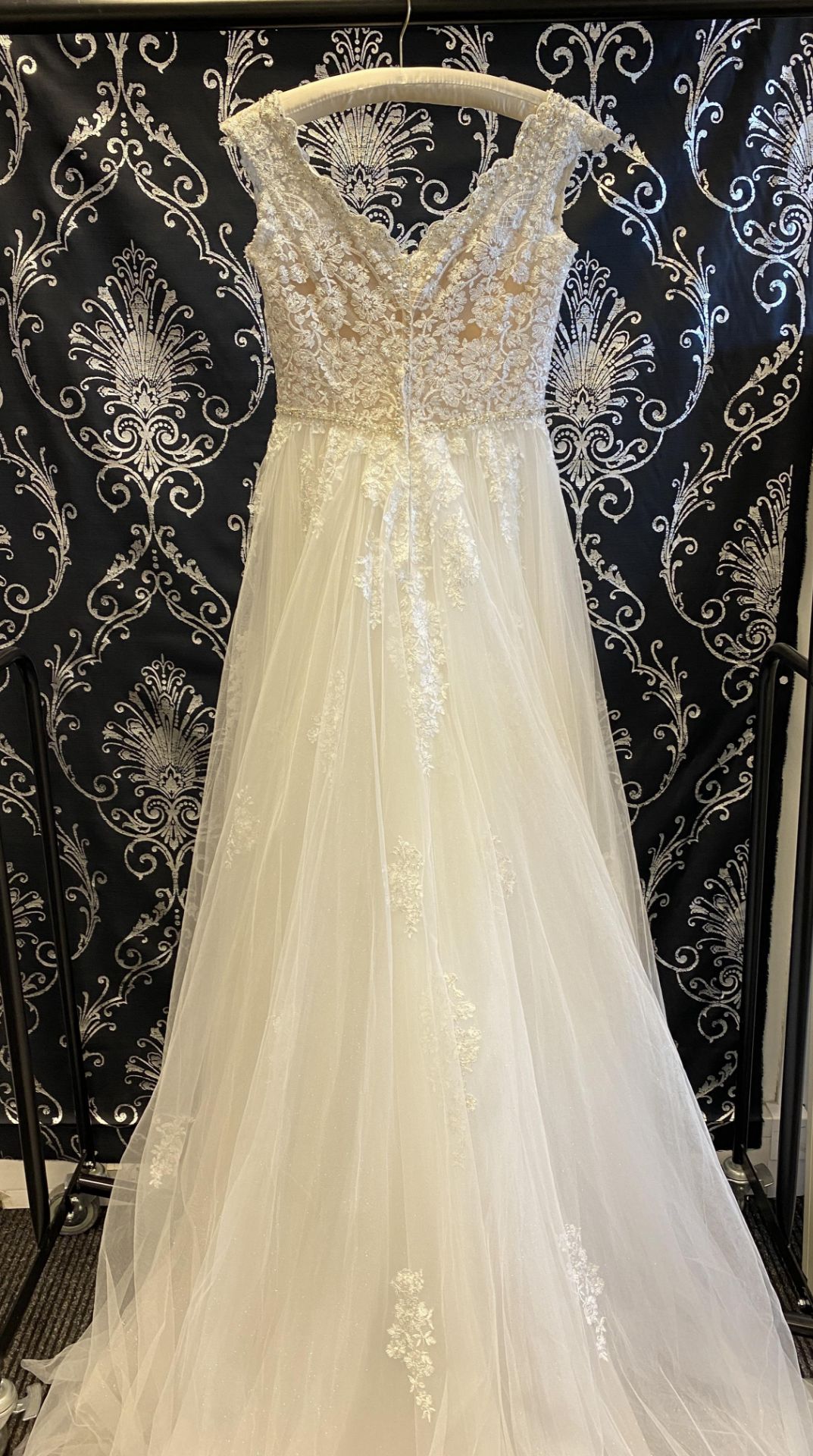 1 x MAGGIE SOTTERO Flattering Lace & Chiffon Empire Line Designer Wedding Dress RRP £1,750 UK 12 - Image 6 of 10