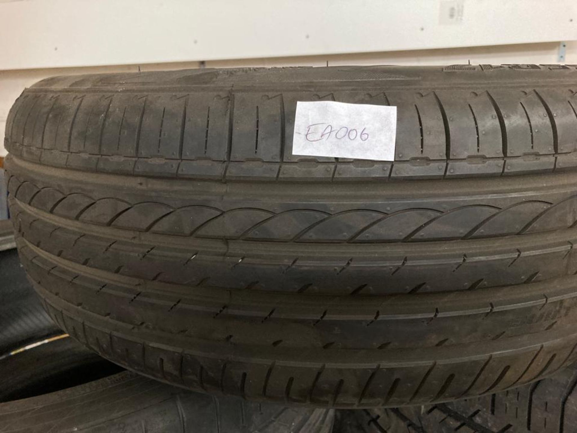 29 x Part Worn Motor Vehicle Car Tyres and 4 x Wheels - Various Sizes and Conditions - Ref: - Image 2 of 4