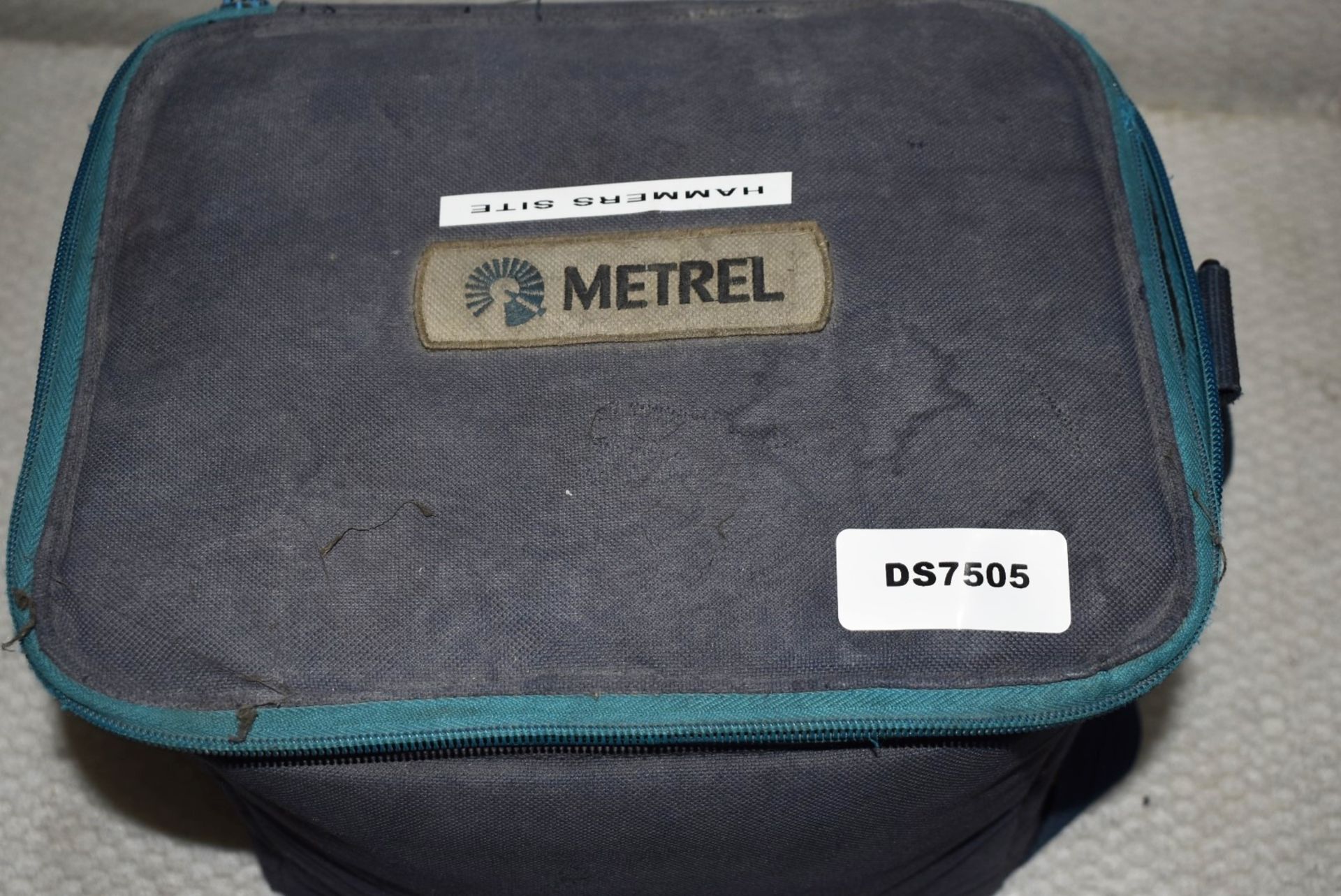1 x METREL Easitest Multifunctional Portable Electrical Tester With Carry Case - Ref: DS7505 ALT - - Image 4 of 8