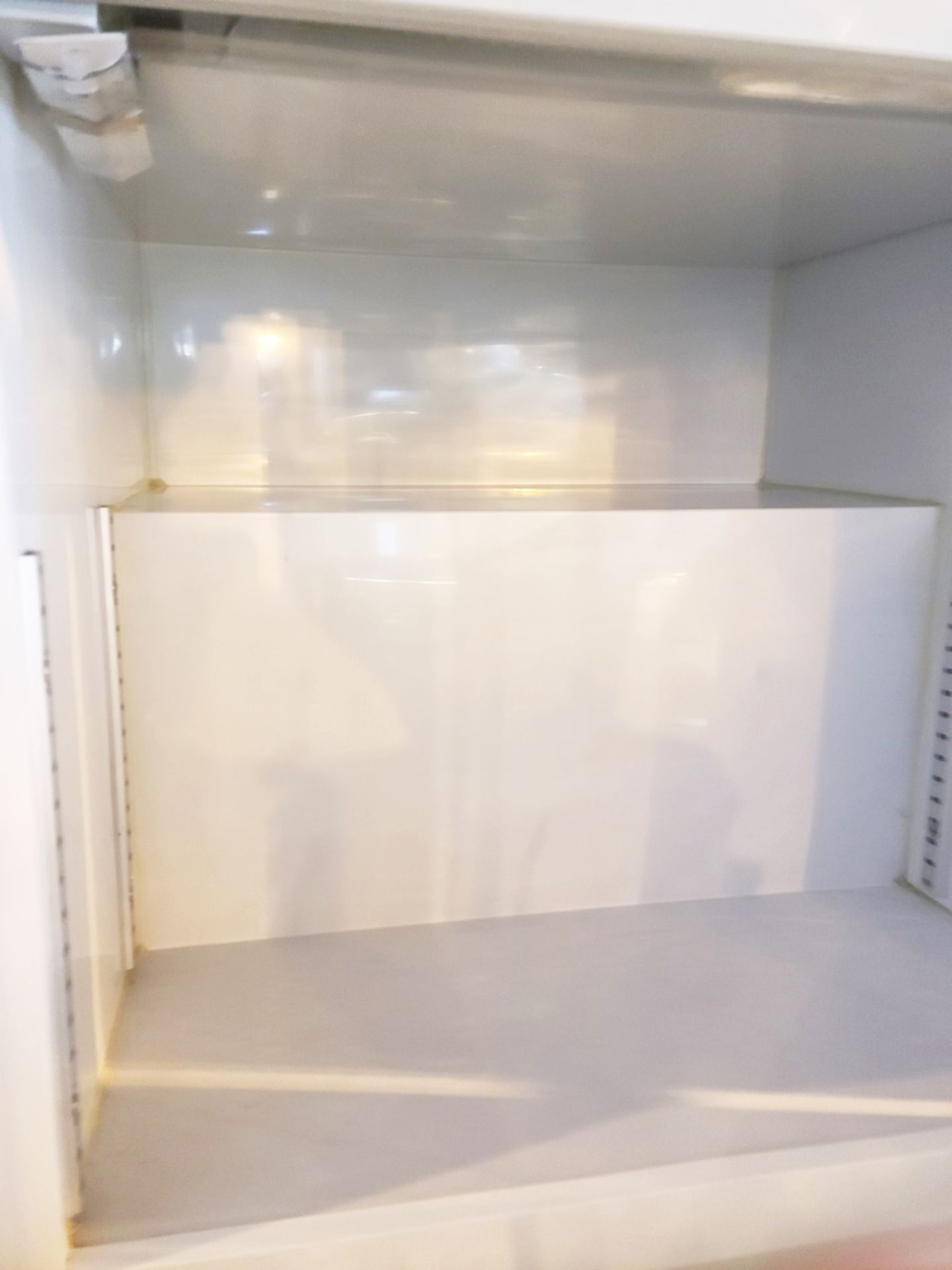 1 x TELFORD White Counter Top Fridge With Hinged Door and Adjustable Feet 60cm x 50cm - Image 7 of 7