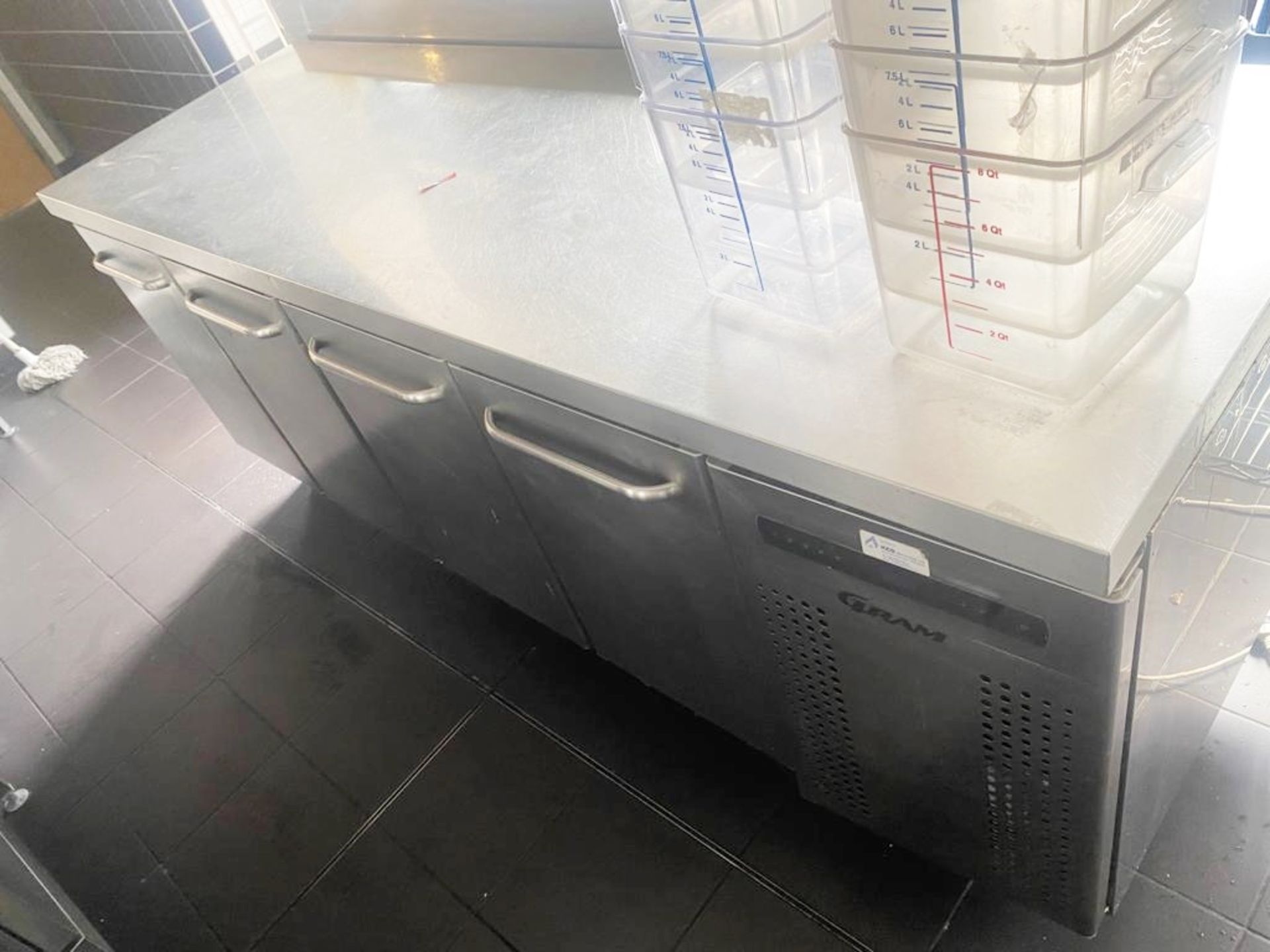 1 x Gram Stainless Steel Four Door 215cm Refrigerated Countertop Prep Fridge - Image 4 of 5
