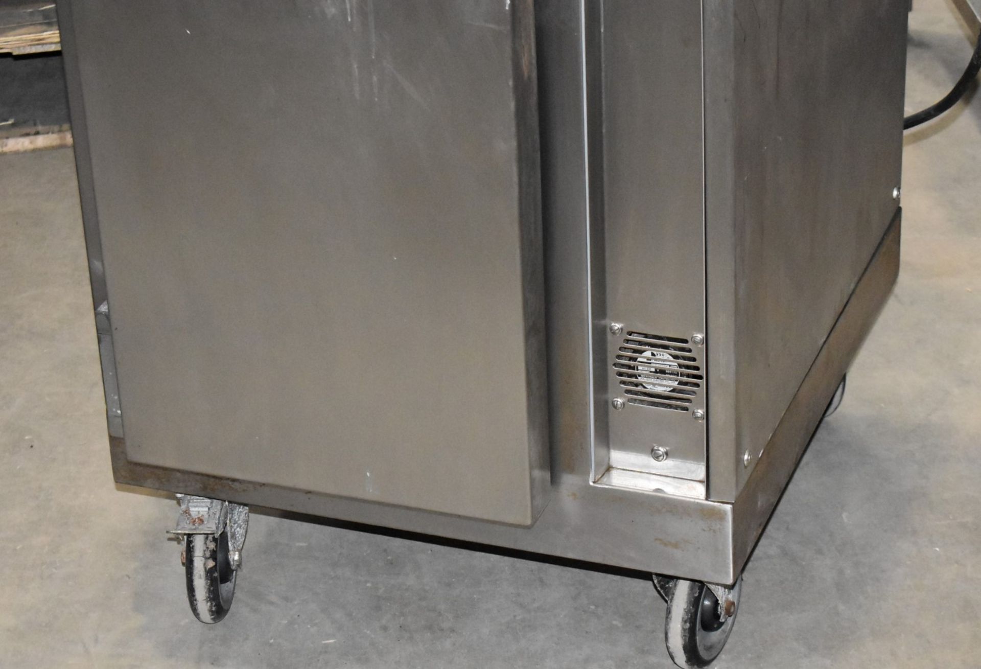 1 x Moffat Recon Upright Pie Warming Cabinet - Stainless Steel Mobile Cabinet - 3 Phase - Image 5 of 14