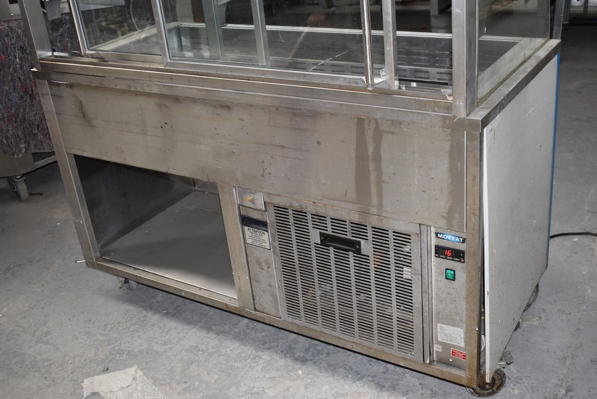 1 x Moffat Self Serve Refrigerated Food Chiller - 240v - Dimensions: H160 x W150 x D64 cms - Image 3 of 8