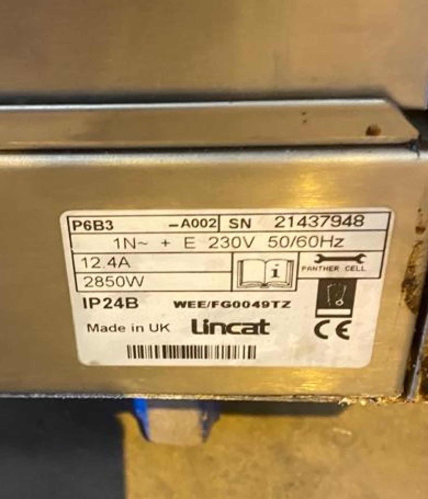 1 x Lincat Panther 670 Series Hot Cupboard with Bain Marie - Model P6B3 - RRP £2,300 - Image 5 of 10