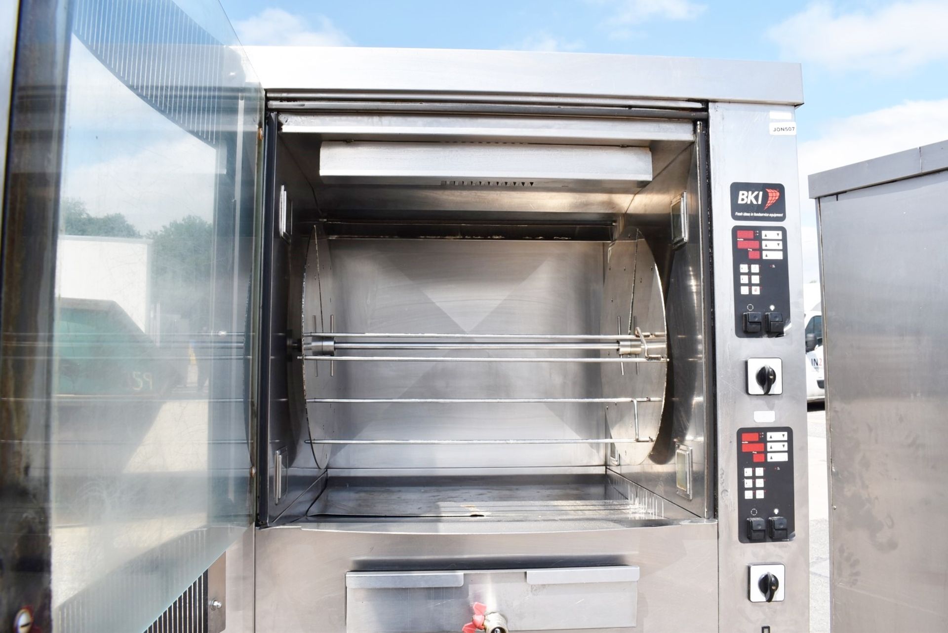 1 x BKI BBQ King Commercial Double Rotisserie Chicken Oven With Stand - Type VGUK16 - 3 Phase - Image 7 of 21