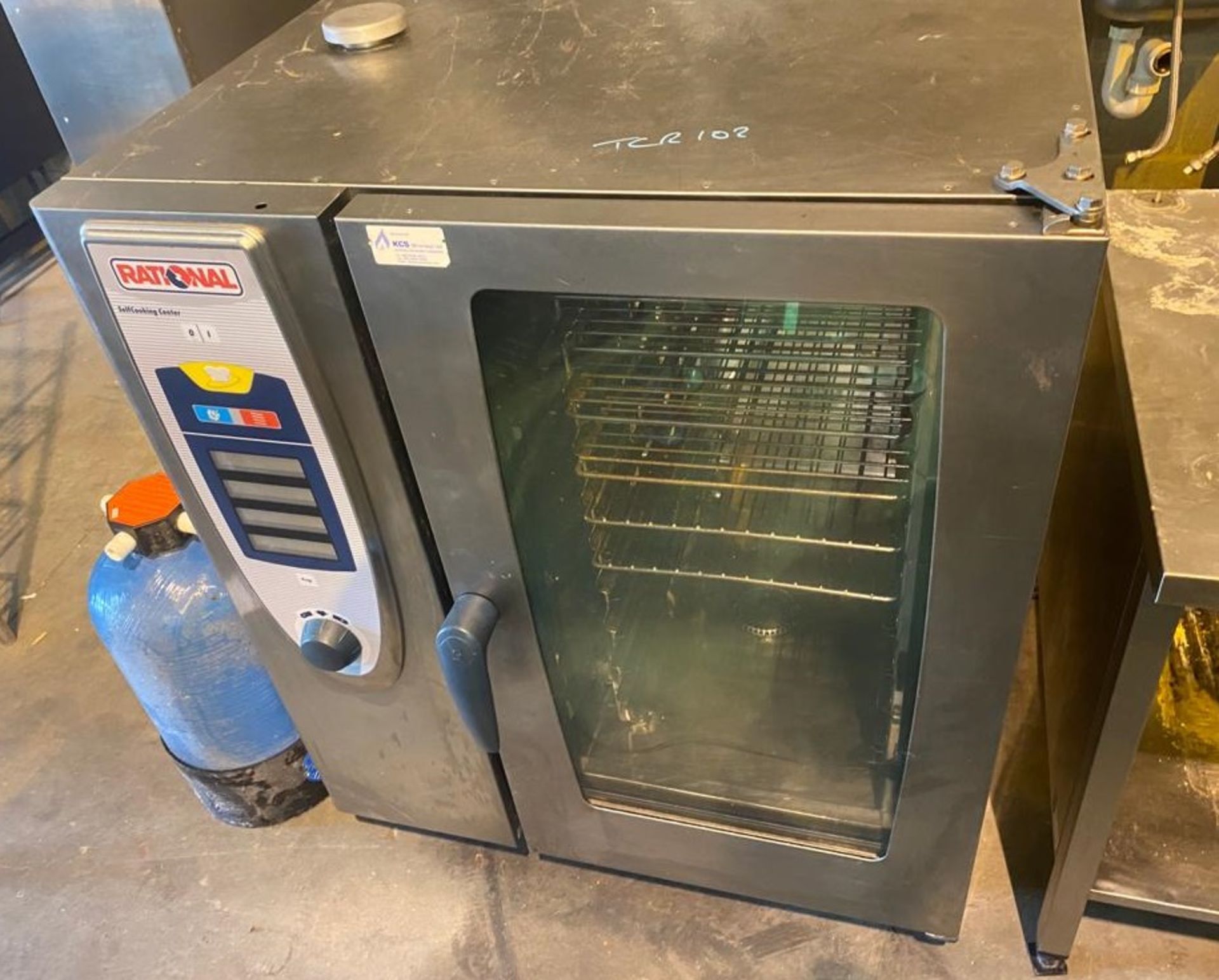 1 x Rational 10 Grid SCC101 Self Cooking Centre Combination Oven With Stand - 3 Phase - Image 6 of 11