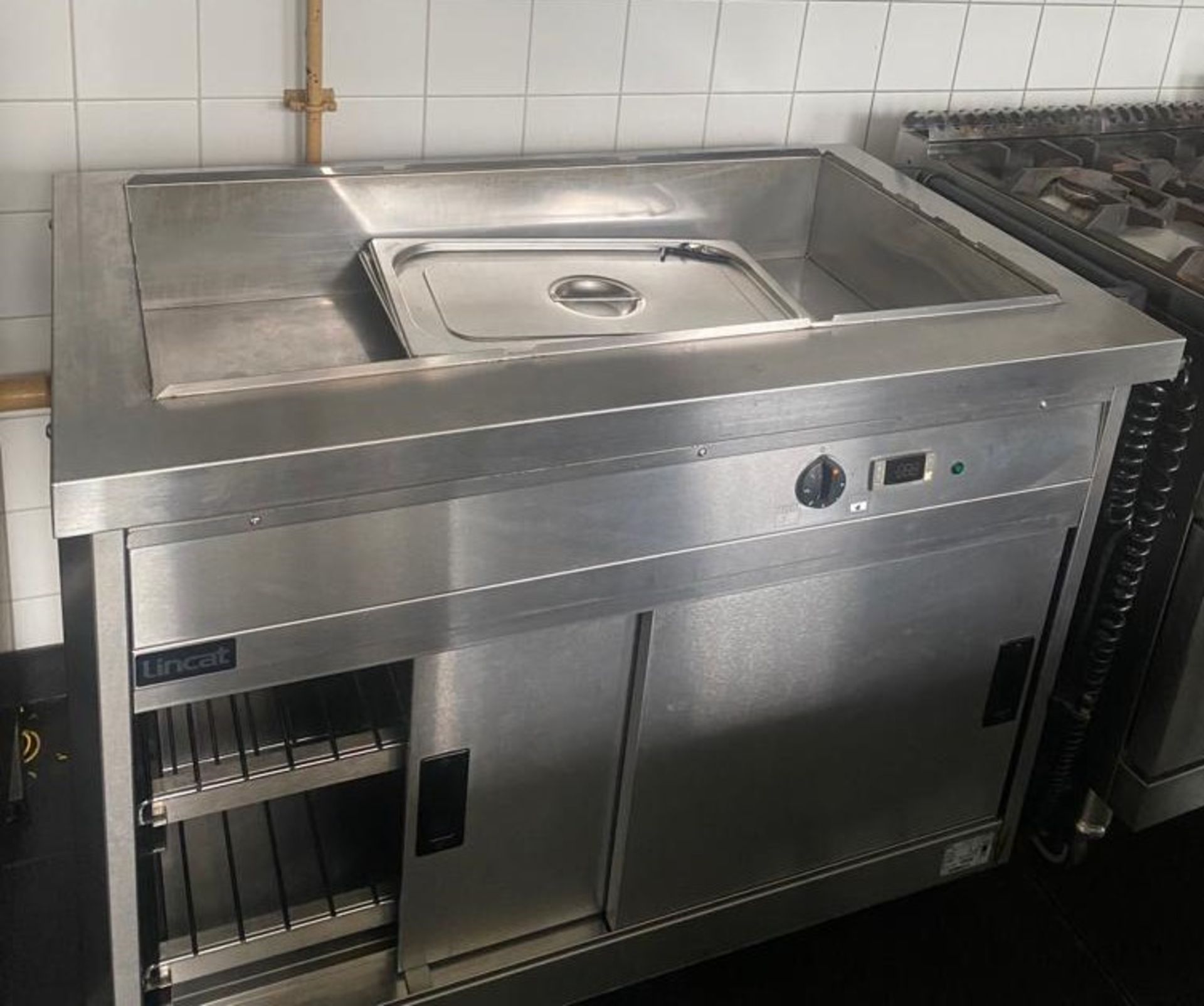 1 x Lincat Panther 670 Series Hot Cupboard with Bain Marie - Model P6B3 - RRP £2,300 - Image 2 of 10