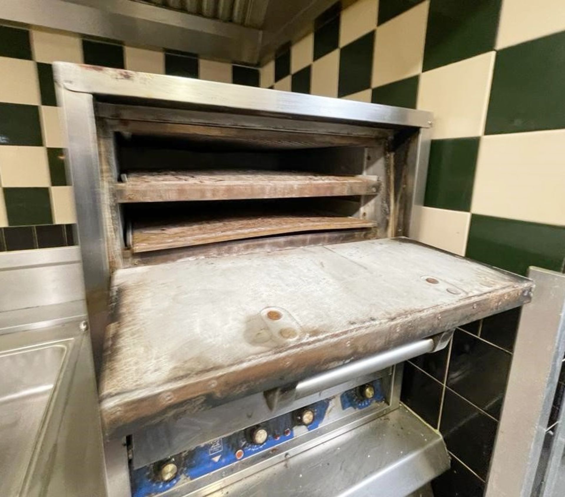 1 x Bakers Pride Three Deck Commercial Electric Pizza Oven - CL819 - Location: Altrincham - Image 2 of 5