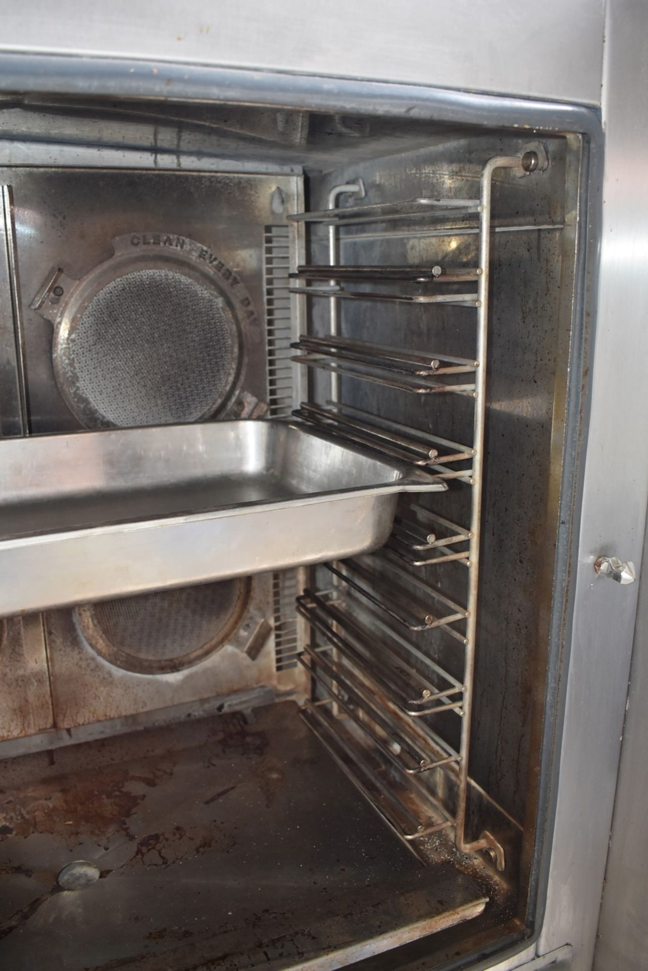 1 x Fri-Jado Turbo Retail 8 Grid Combi Oven - 3 Phase Combi Oven With Various Cooking Programs - Image 22 of 24