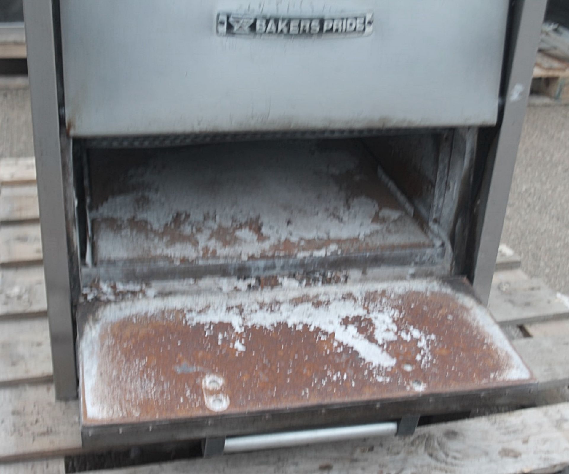 1 x Bakers Pride Three Deck Commercial Electric Pizza Oven - CL805 - Location: Altrincham - Image 4 of 7