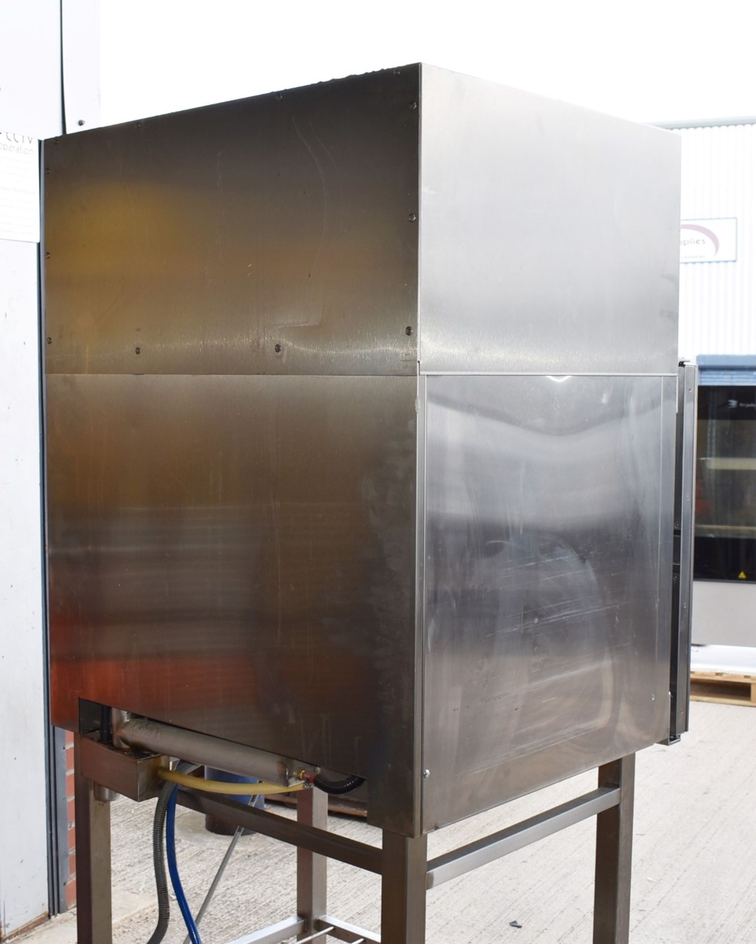 1 x Houno 6 Grid Electric Combi Oven With Stand and Extractor - 3 Phase Electric Power - Model C1.06 - Image 11 of 13