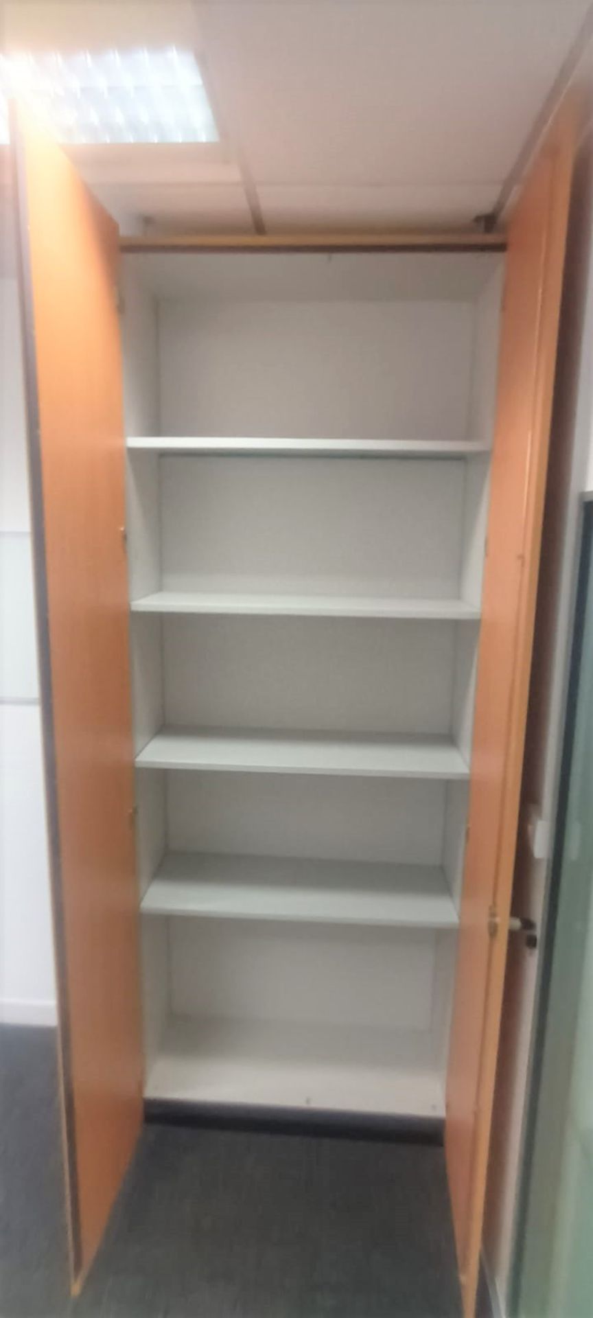 1 x Two Door Office Storage Caninet With Internal Shelves - Ref: TV504 - Size: 140 x 200 x 45 - Image 2 of 2