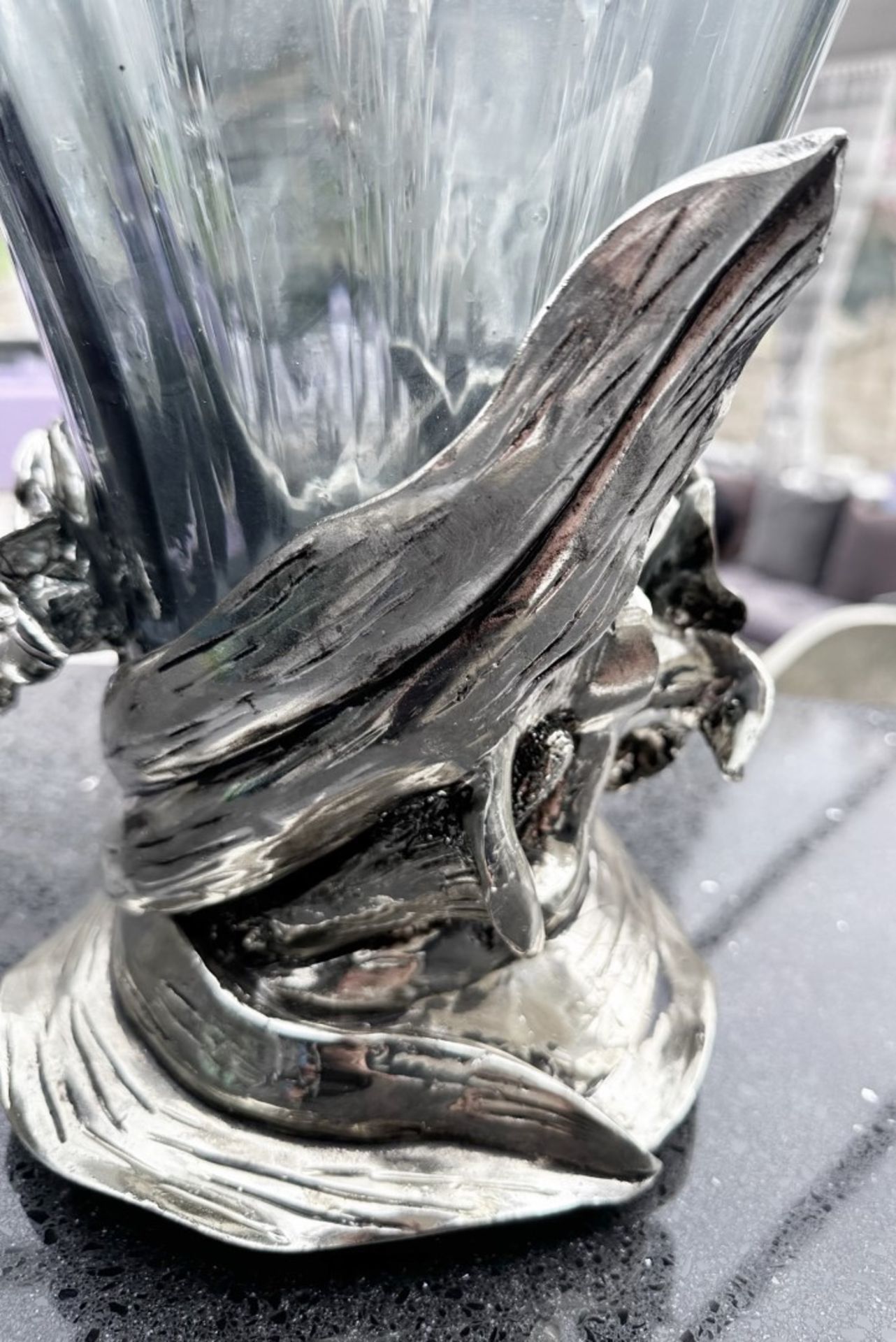 1 x Crystal Glass Vase With Floral Design Metal Base - Image 3 of 6