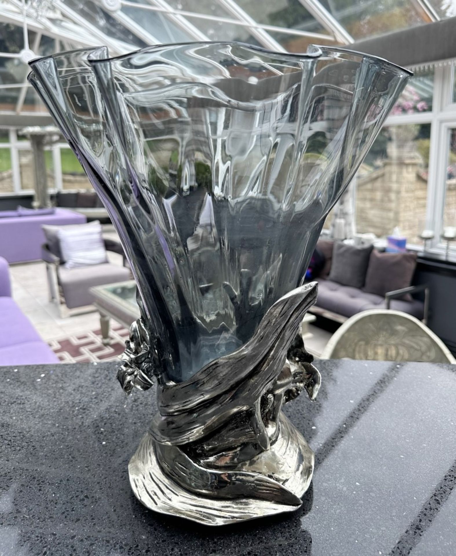 1 x Crystal Glass Vase With Floral Design Metal Base - Image 2 of 6